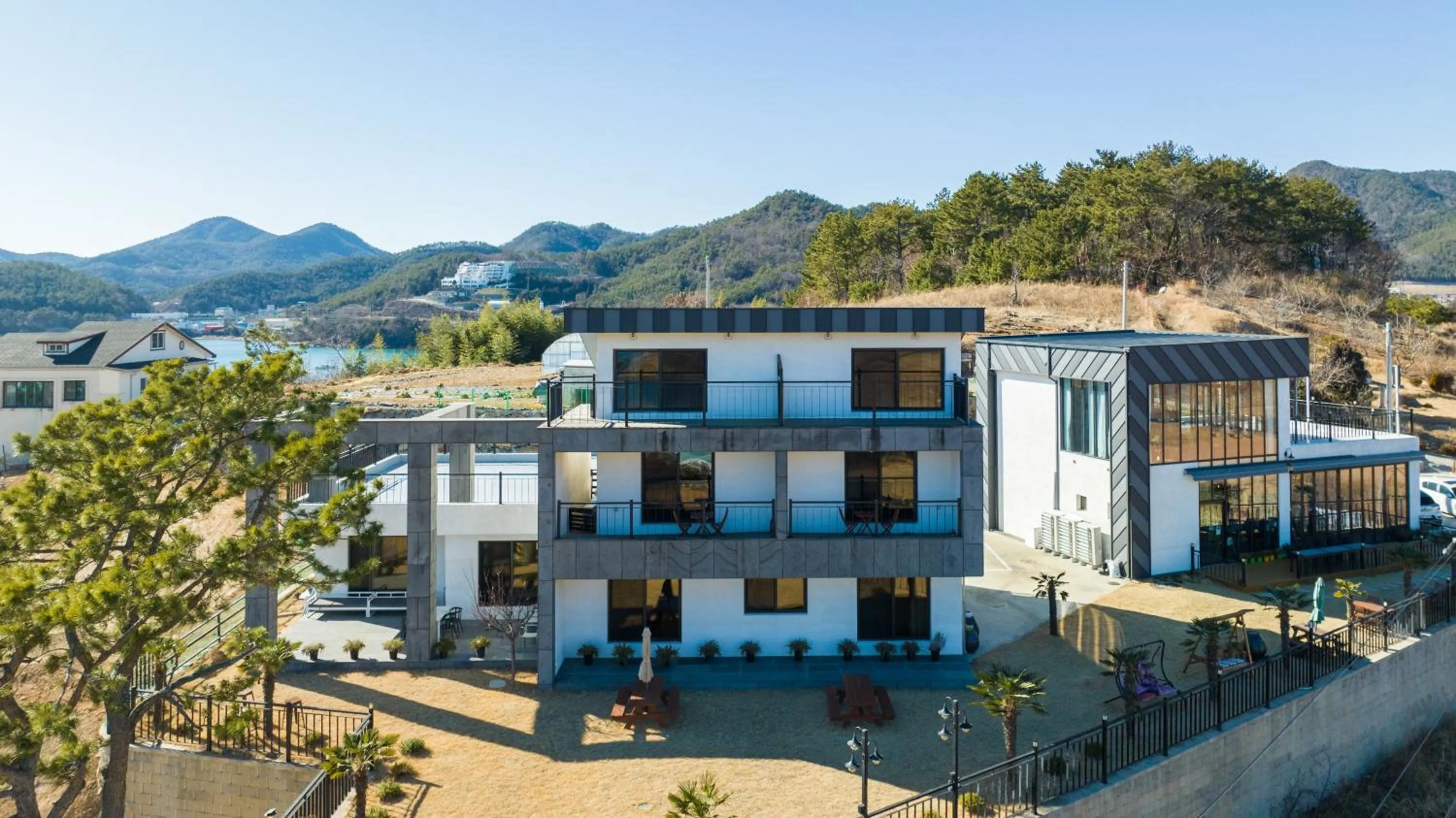 Yeosu Secretgarden Pension