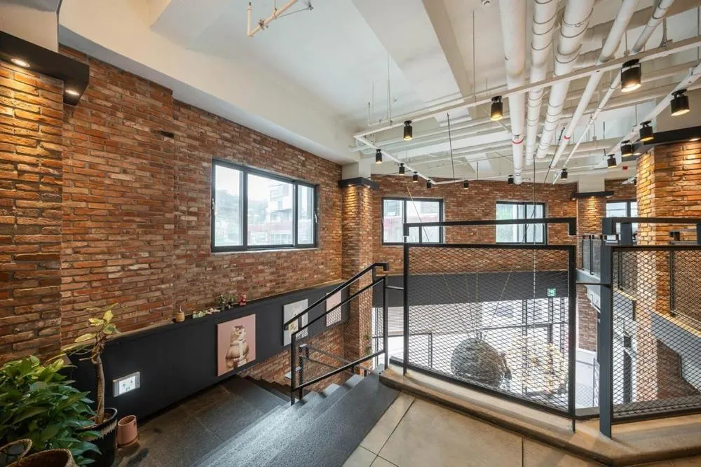 Property building in Andong Case Hotel