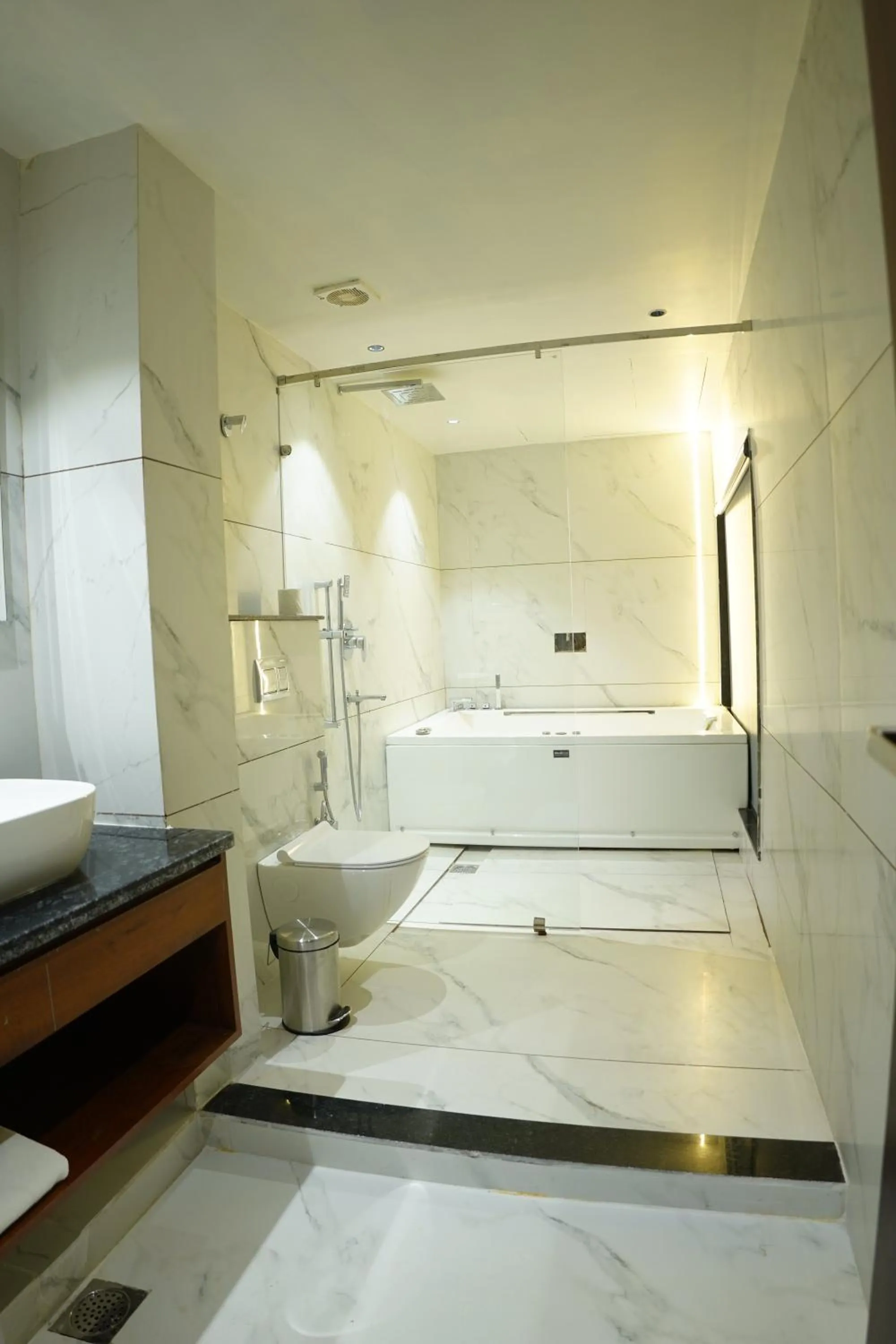 The Royal Velvet Hotel & Resort