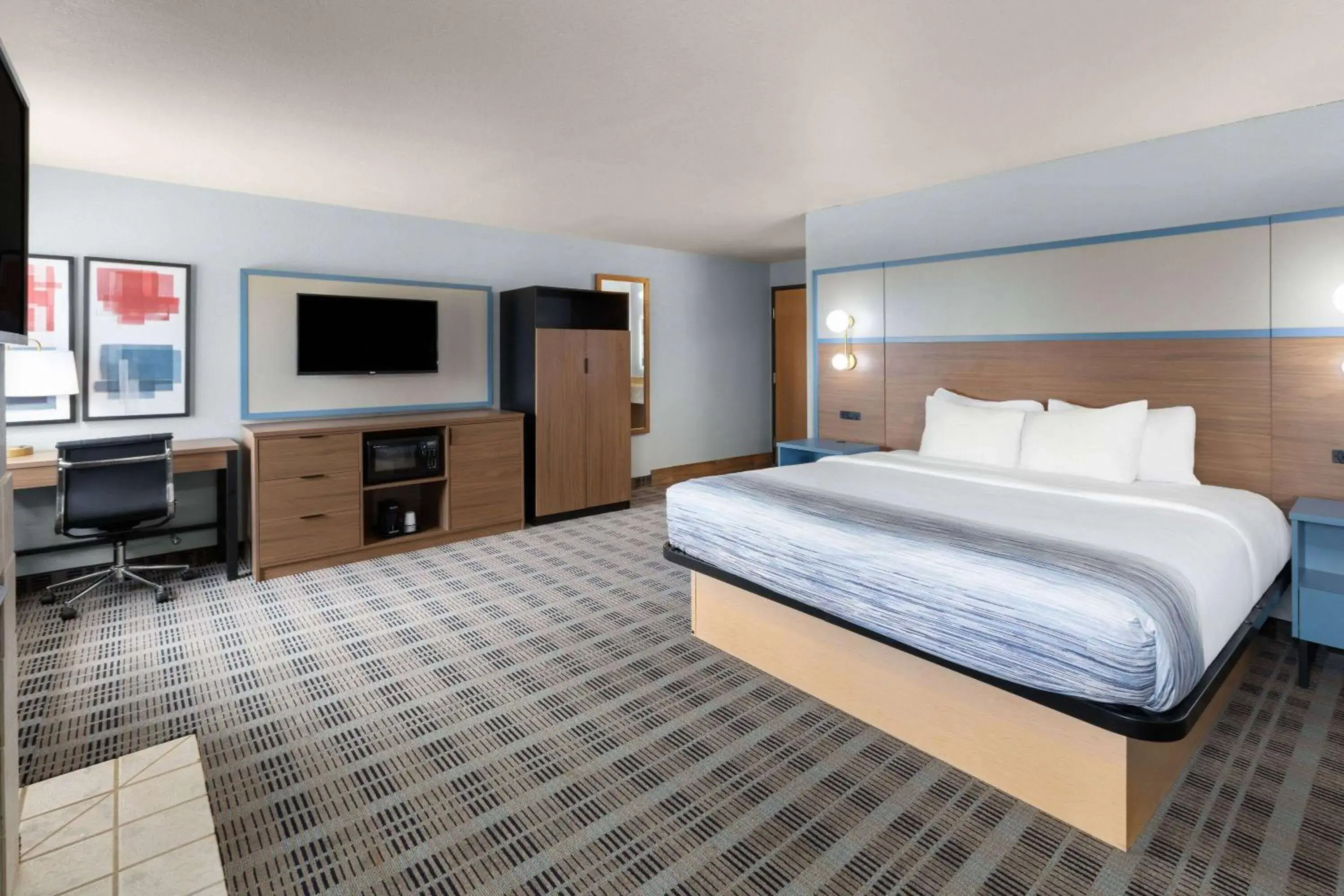 Photo of the whole room, Bed in AmericInn by Wyndham Oscoda Near AuSable River Photo of the whole room, Bed in AmericInn by Wyndham Oscoda Near AuSable River