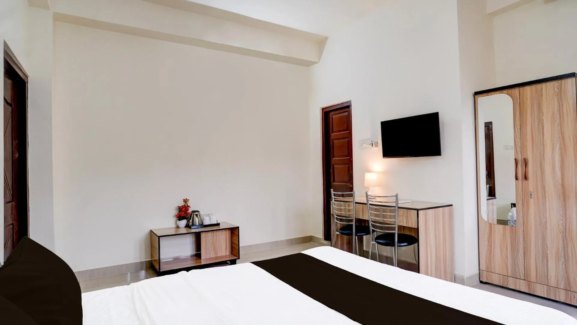 Bed in Autumn Inn