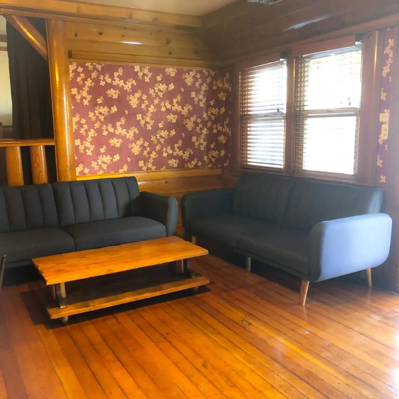 Living room in Embers Lodge & Cabins
