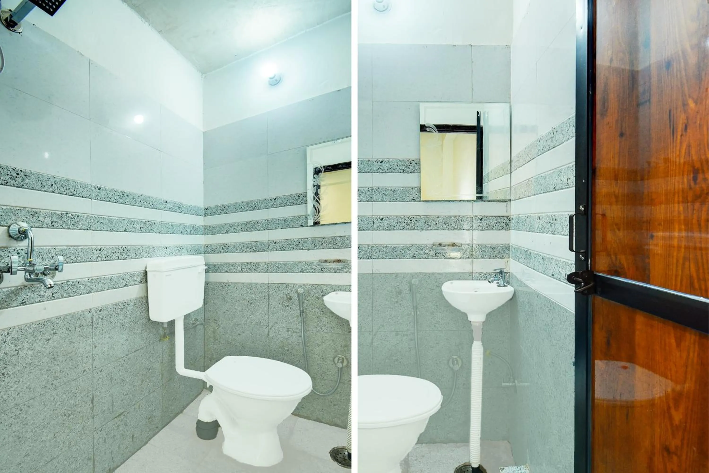 Bathroom in Hotel Aditya inn