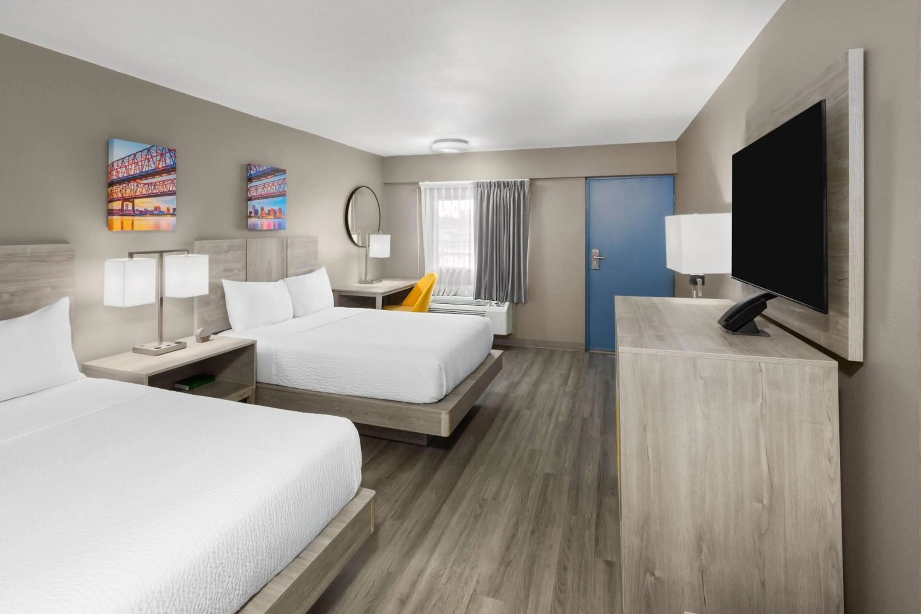Photo of the whole room, Bed in Days Inn by Wyndham Kenner/New Orleans Airport South