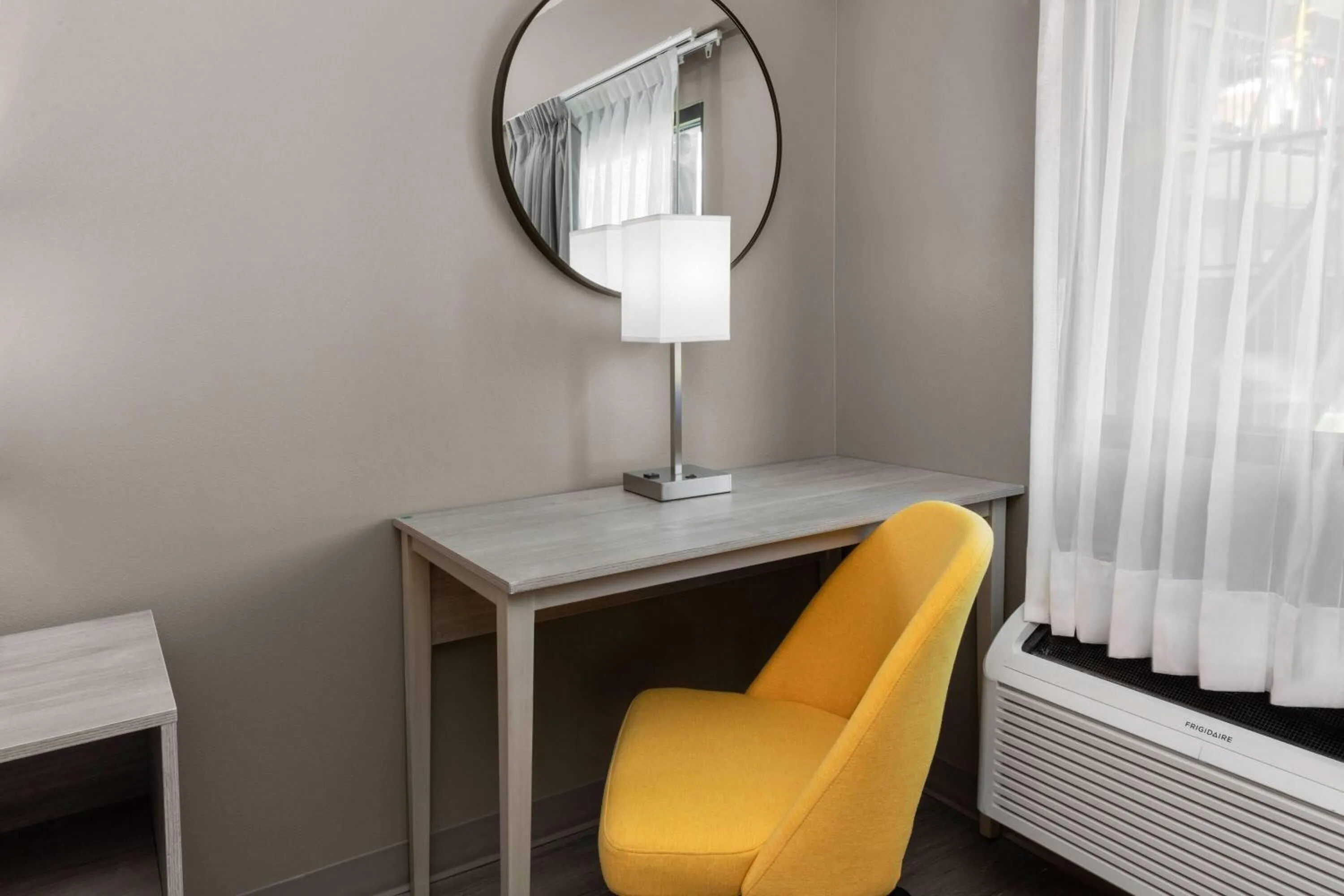 Photo of the whole room in Days Inn by Wyndham Kenner/New Orleans Airport South