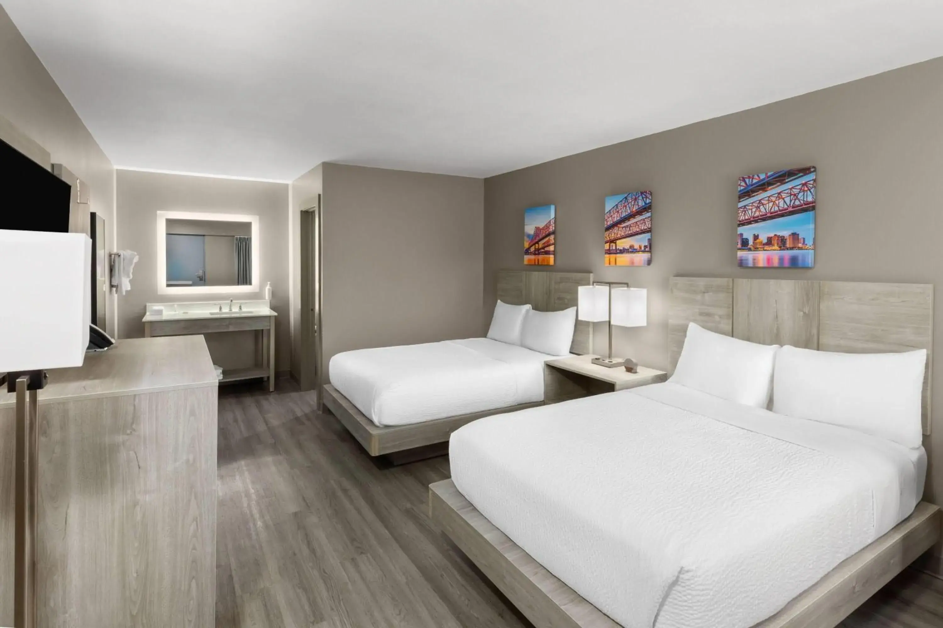 Photo of the whole room, Bed in Days Inn by Wyndham Kenner/New Orleans Airport South Photo of the whole room, Bed in Days Inn by Wyndham Kenner/New Orleans Airport South