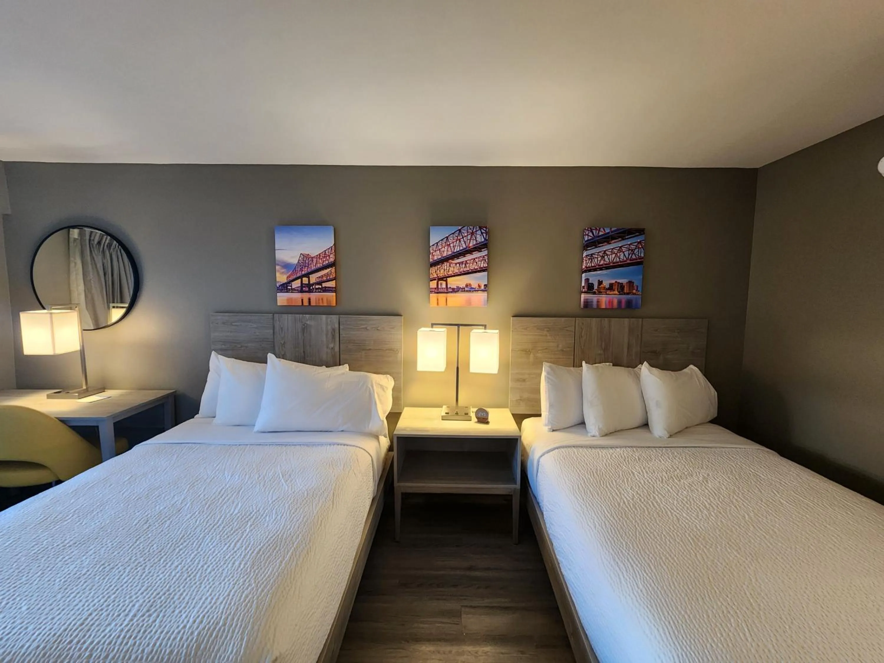 Bedroom, Bed in Days Inn by Wyndham Kenner/New Orleans Airport South