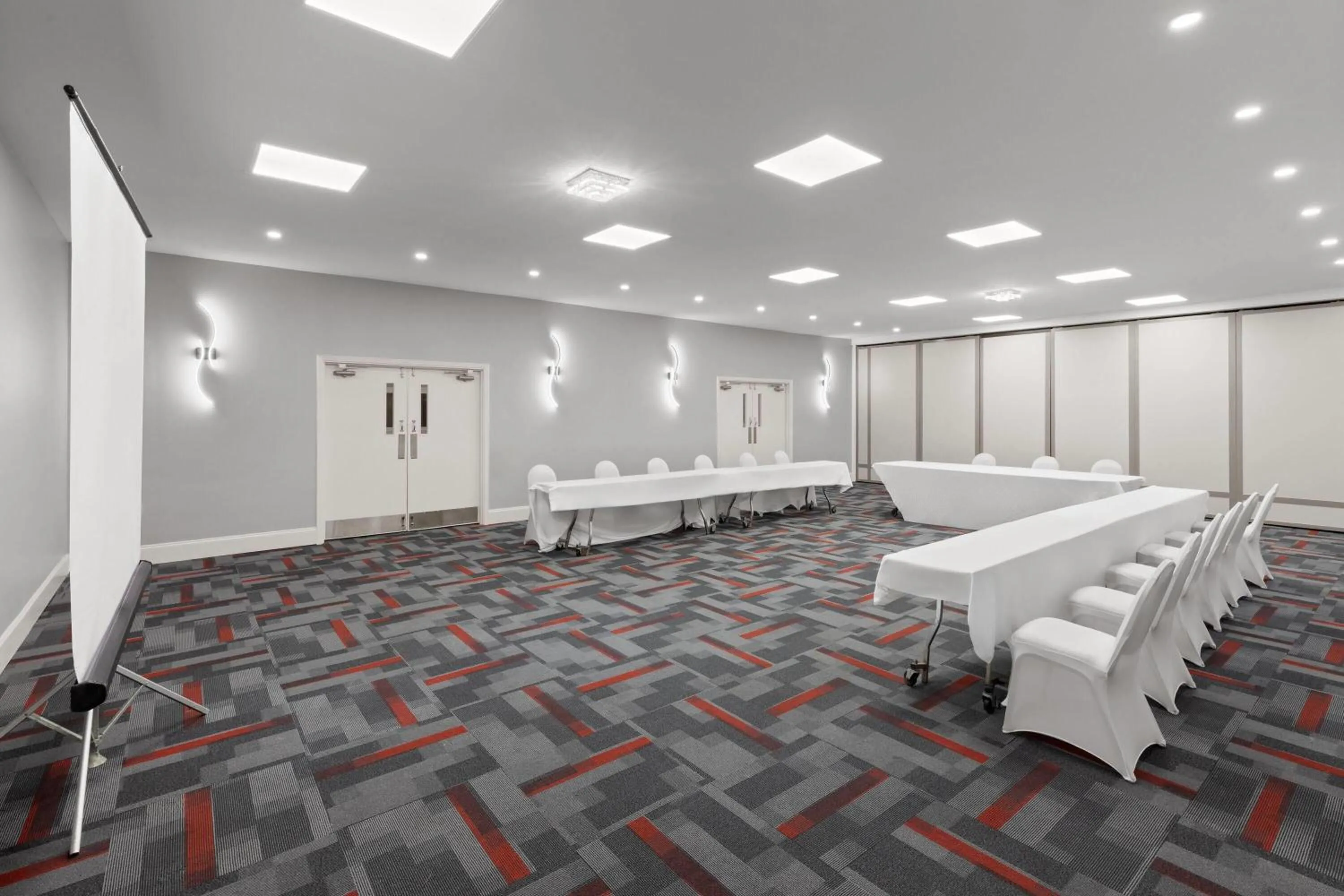 Meeting/conference room in Days Inn by Wyndham Kenner/New Orleans Airport South