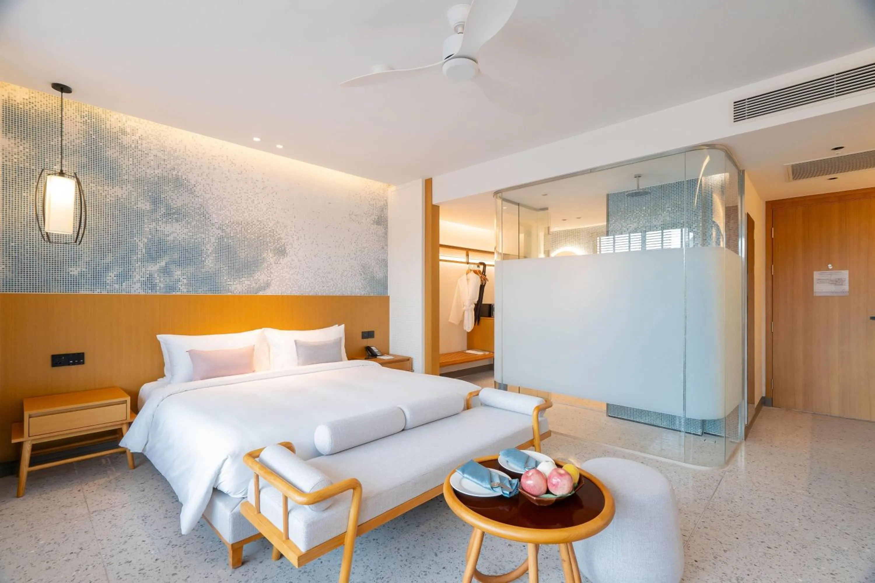 Photo of the whole room, Bed in Wyndham Garden Phuket Kamala