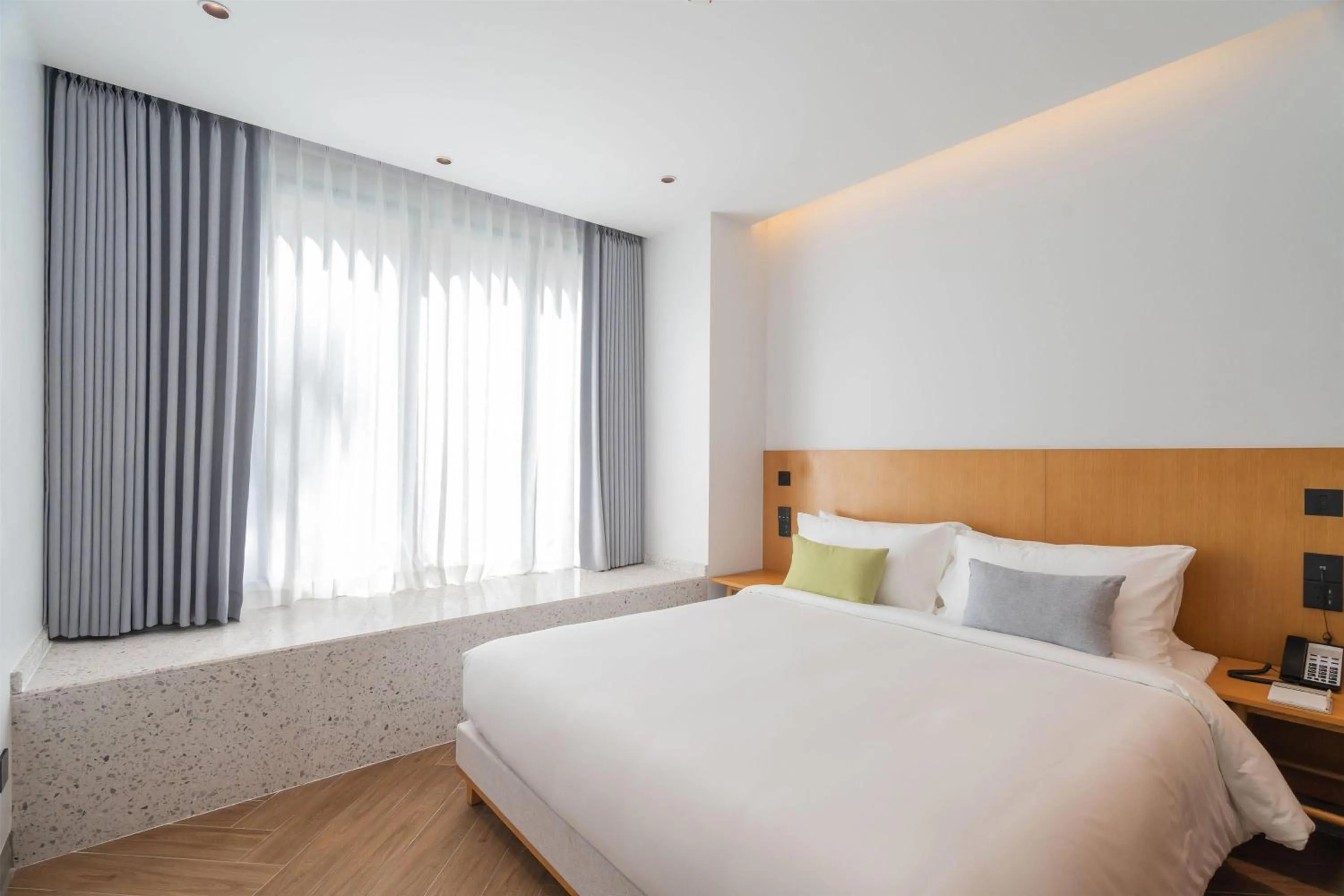 Photo of the whole room, Bed in Wyndham Garden Phuket Kamala