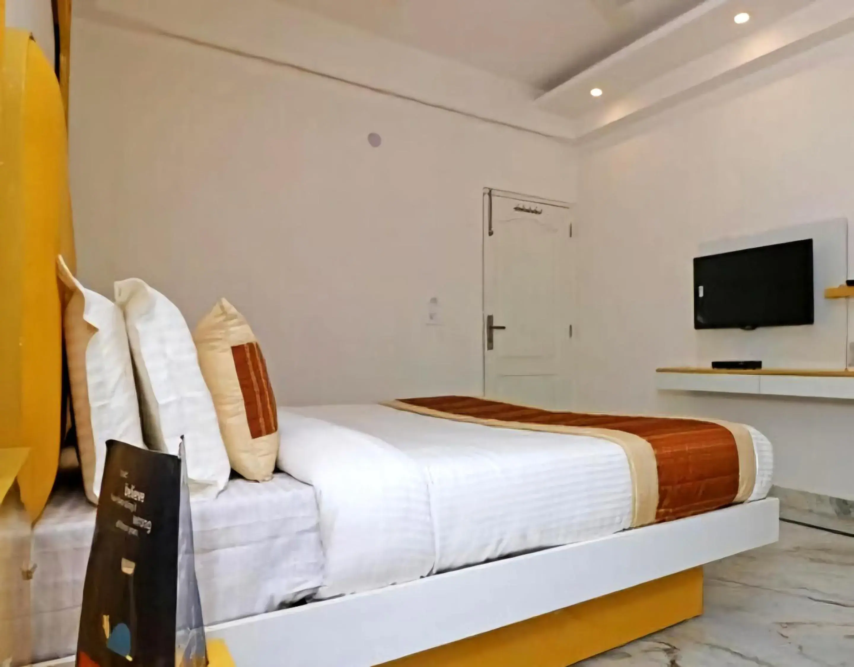 Standard Single Room in Hotel Leo Continental Standard Single Room in Hotel Leo Continental