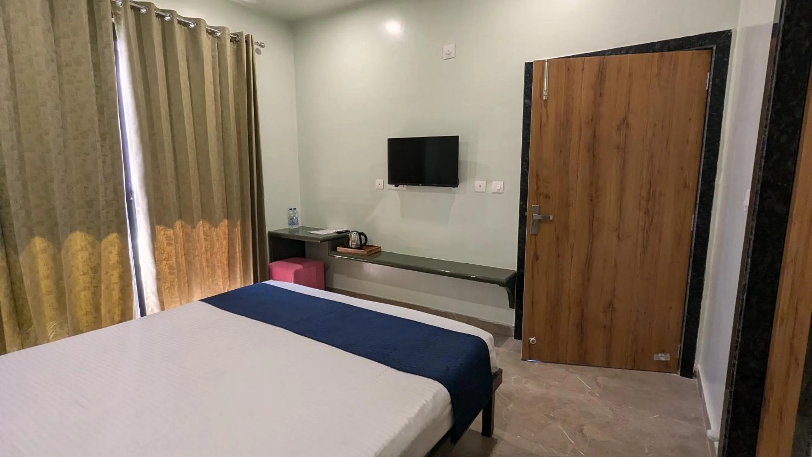 Bedroom in MAHA RAAS A unit of RAAS LEELA Hotels and Resort