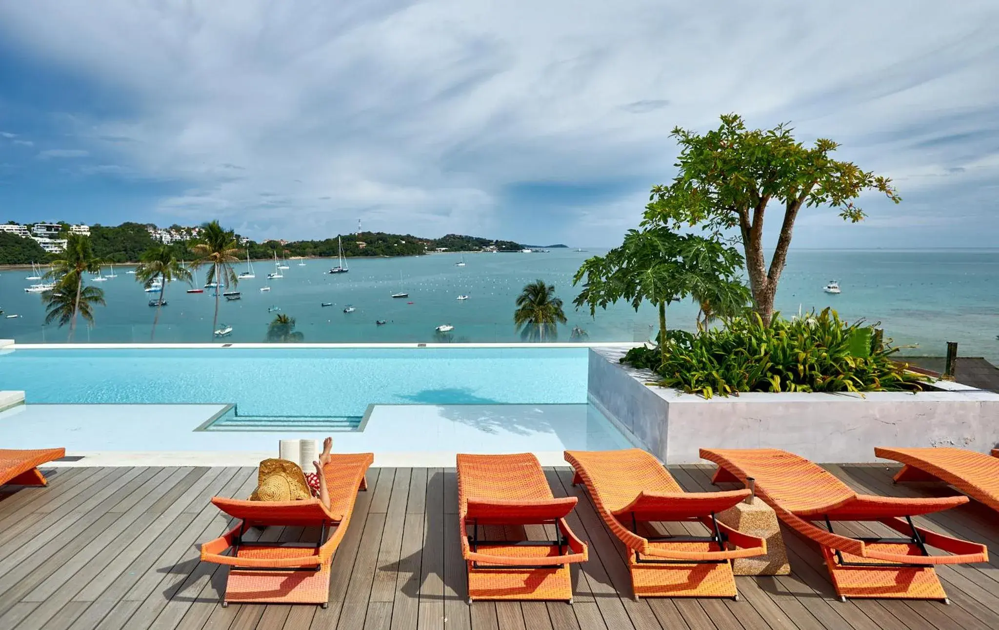 Swimming pool in Bandara Beach Resort, Phuket Swimming pool in Bandara Beach Resort, Phuket