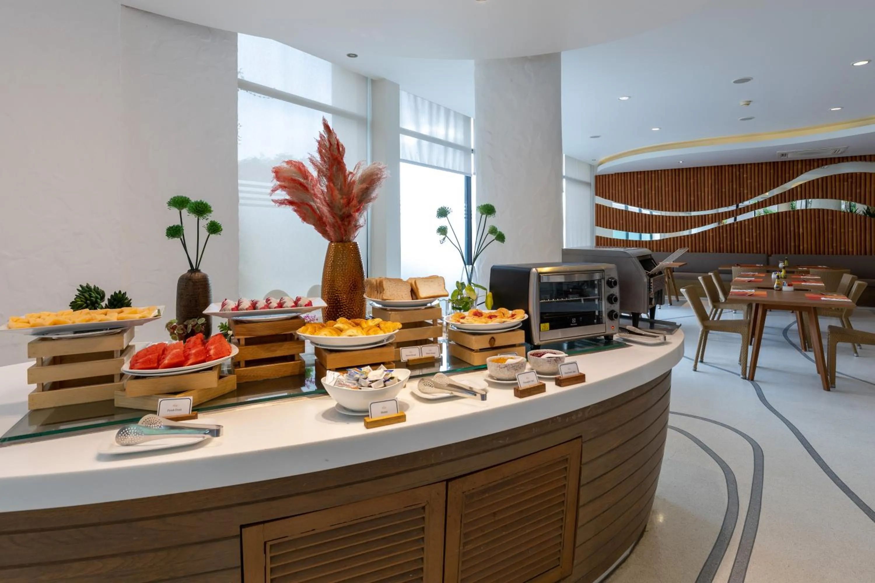 Restaurant/places to eat in Bandara Beach Resort, Phuket