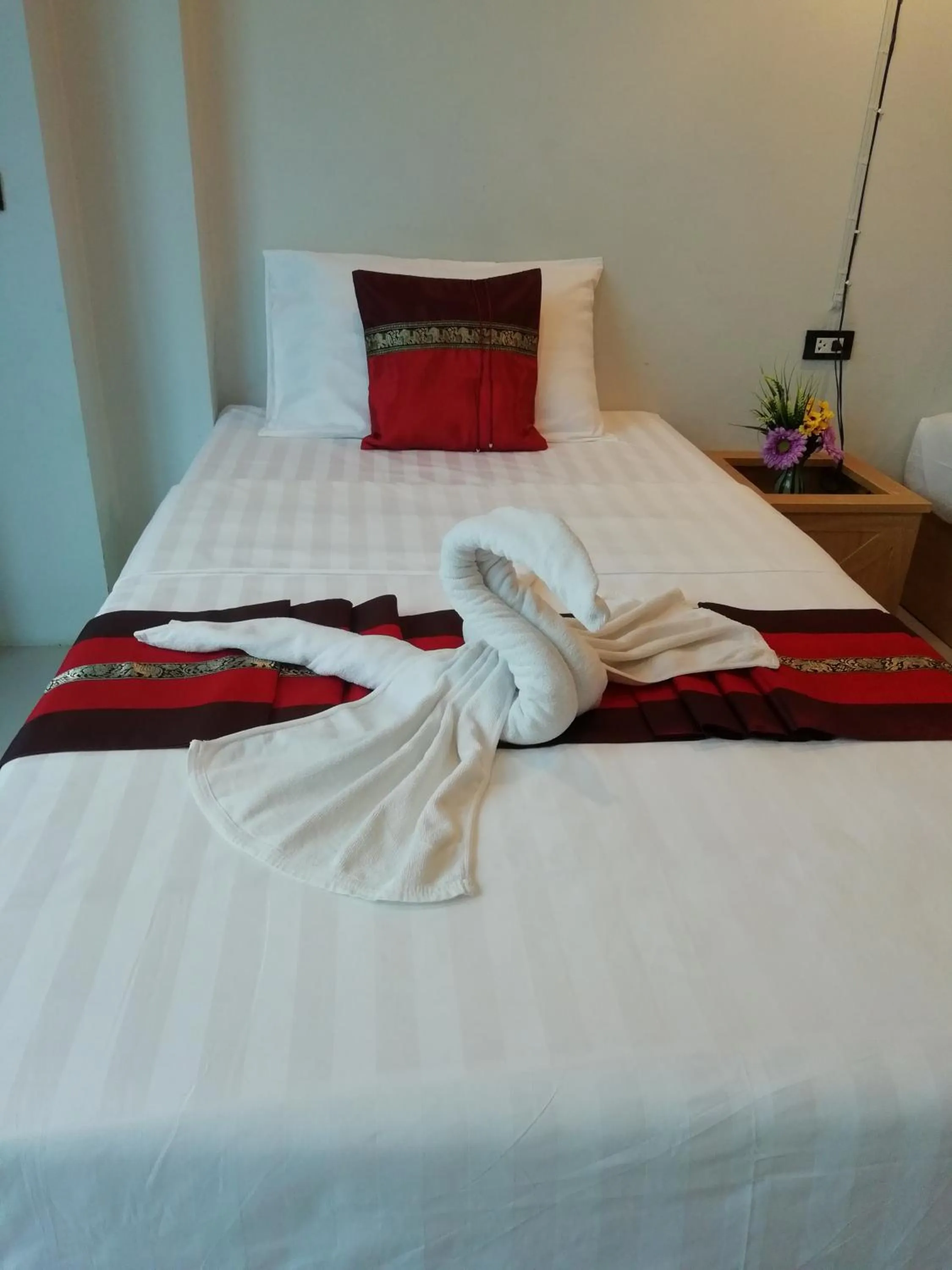 Bed in Little Lanna Guesthouse