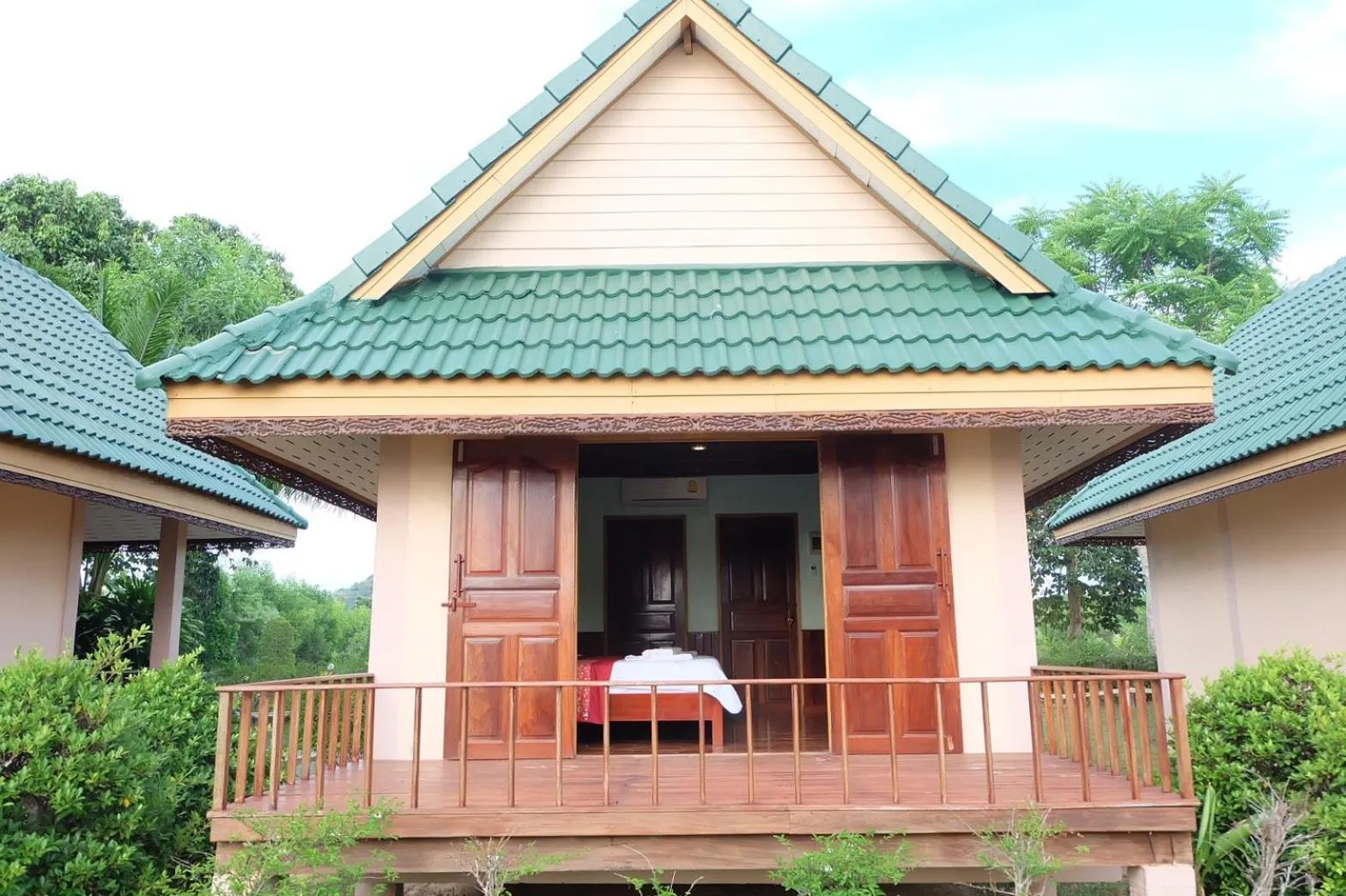 Yataa Spa and Resort