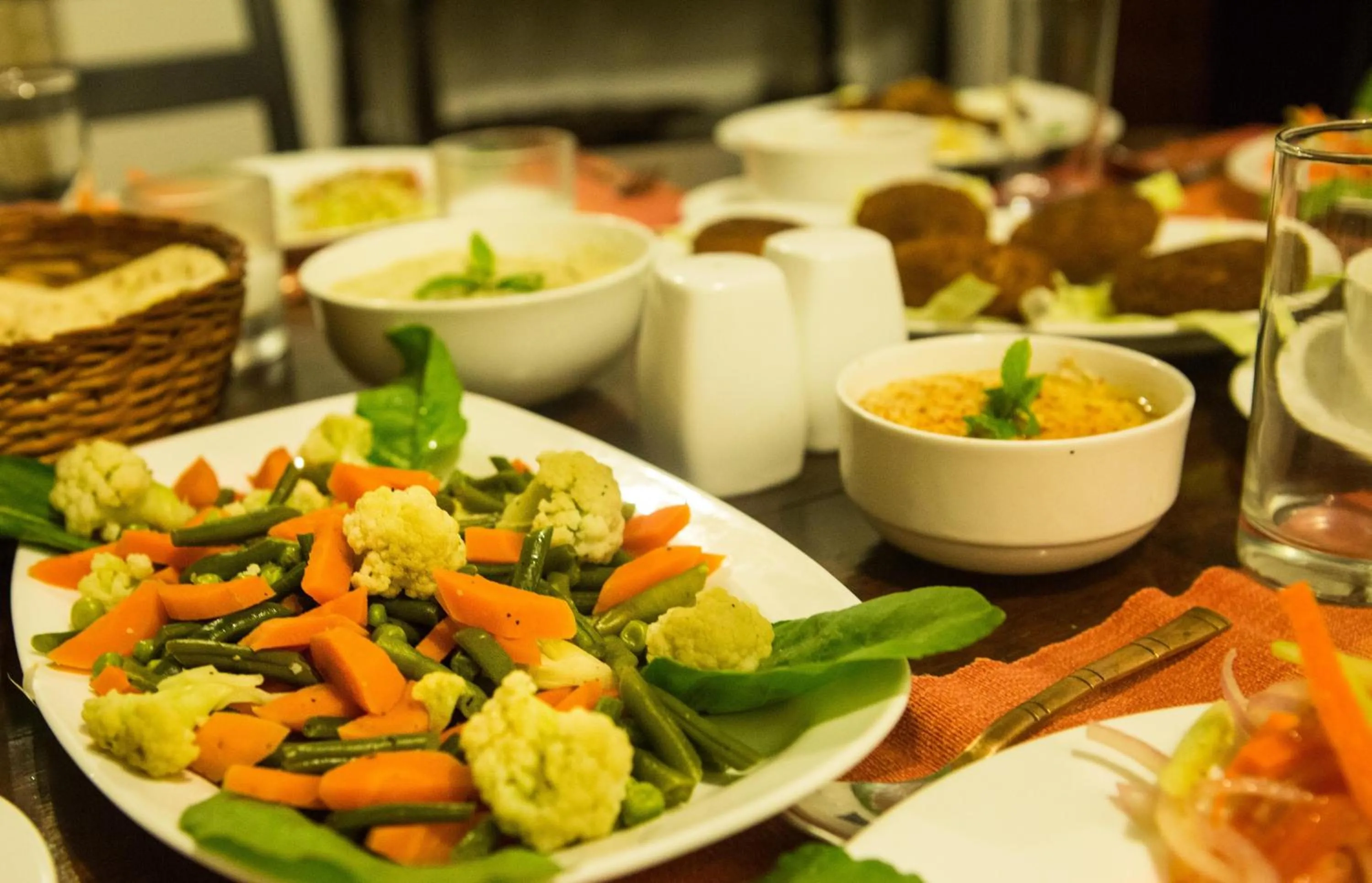 Food and drinks in Fredy's Bungalow near Nainital
