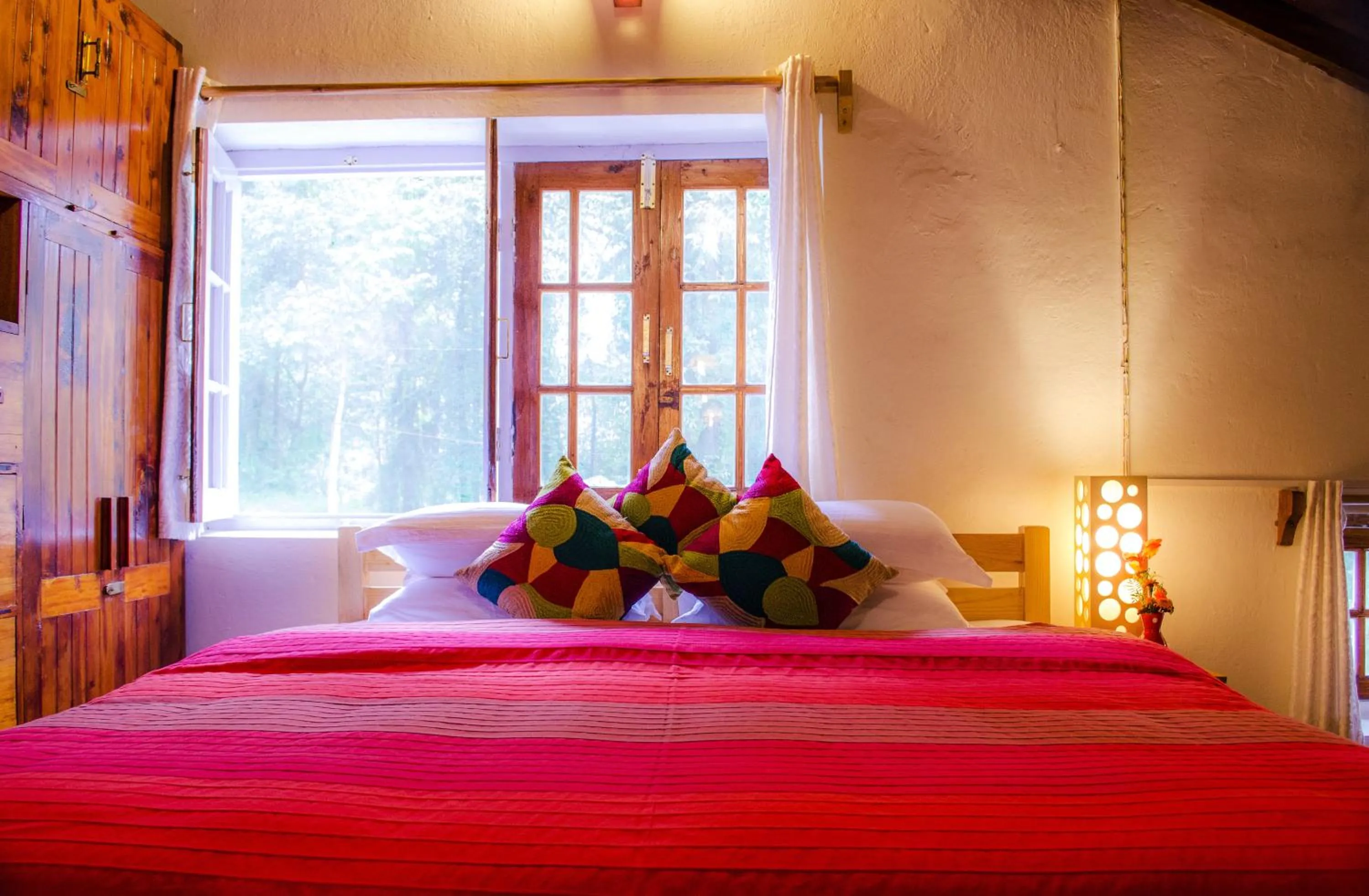 Bedroom in Fredy's Bungalow near Nainital