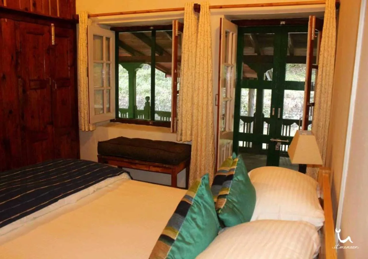 Bedroom in Fredy's Bungalow near Nainital