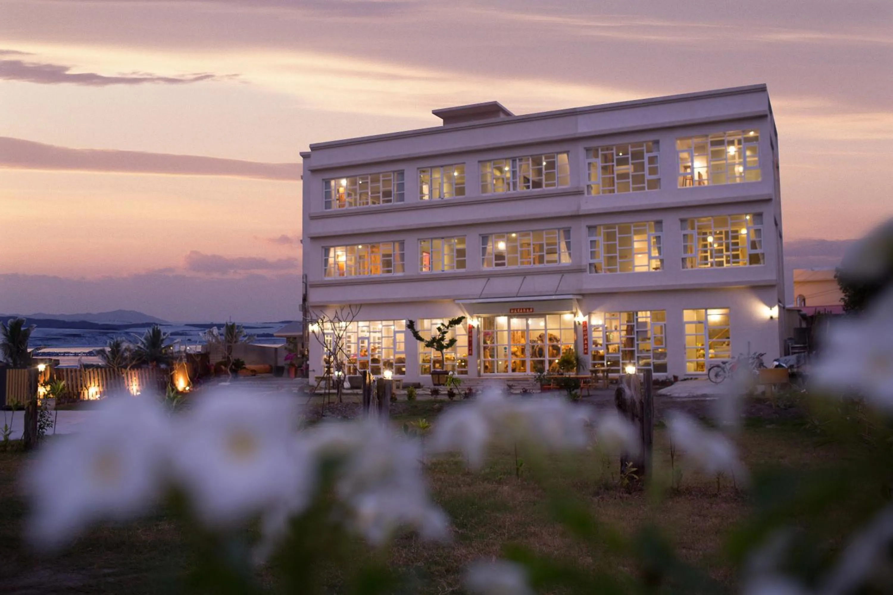 Facade/entrance in Water Reflections at Ease