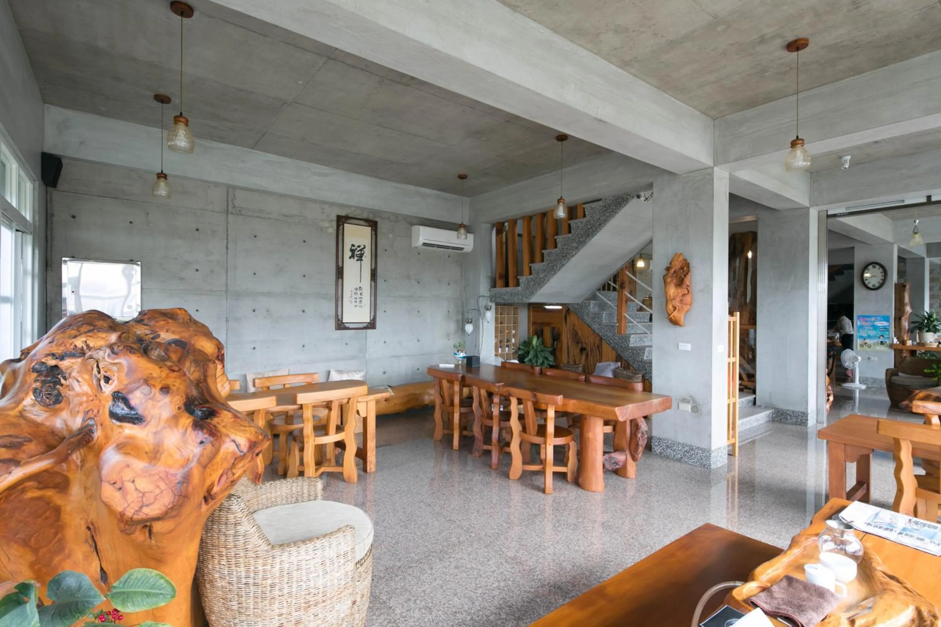 Water Reflections at Ease