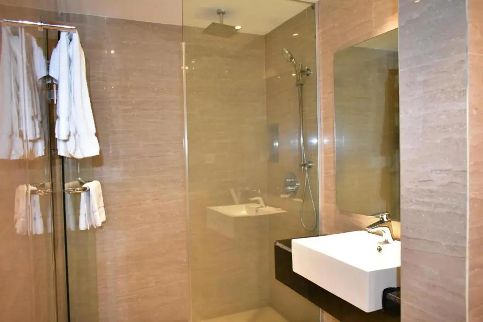 Bathroom in Spring Hill Serviced Apartments Gulshan Bathroom in Spring Hill Serviced Apartments Gulshan