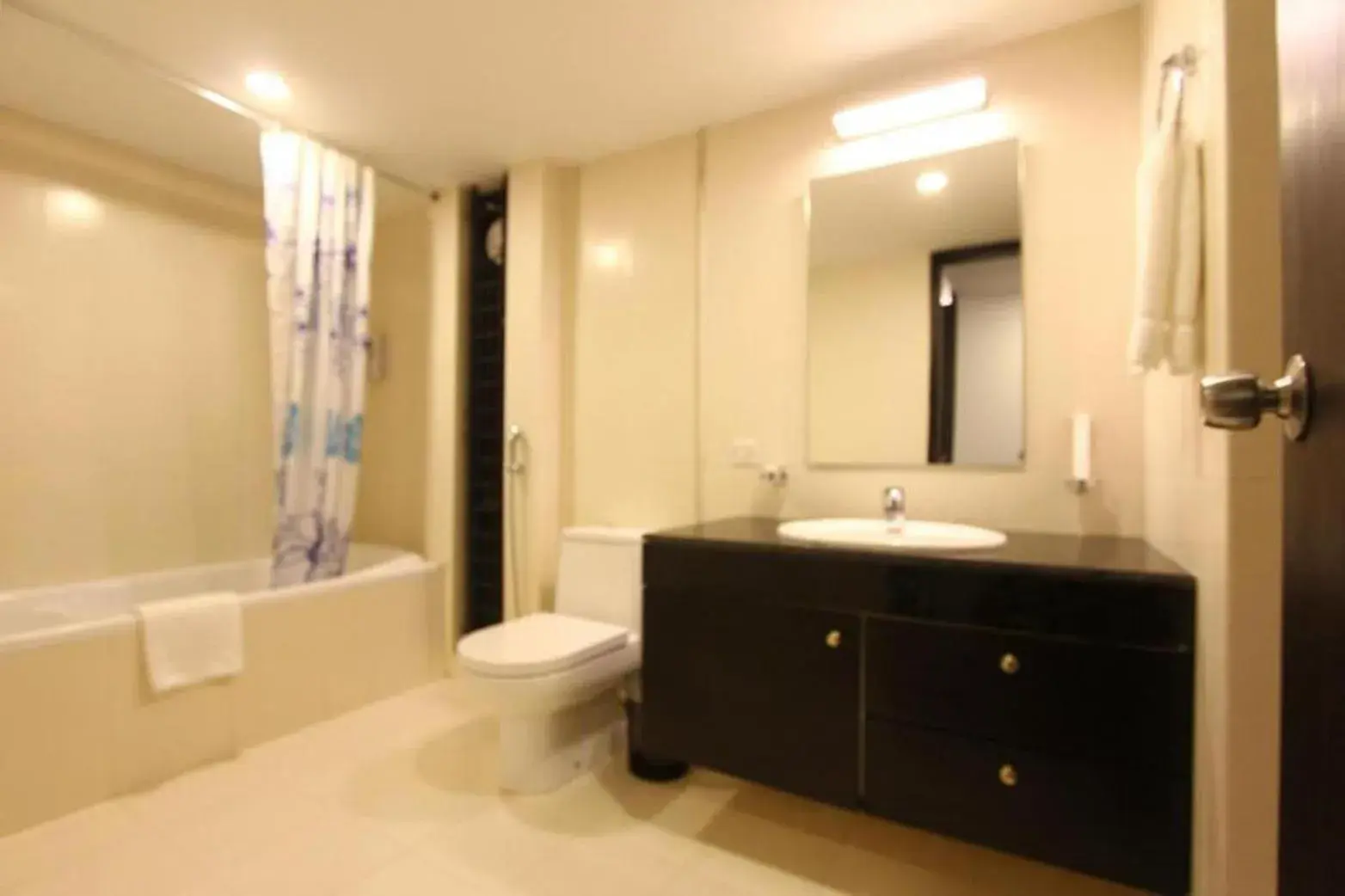 Bathroom in Spring Hill Serviced Apartments Gulshan Bathroom in Spring Hill Serviced Apartments Gulshan