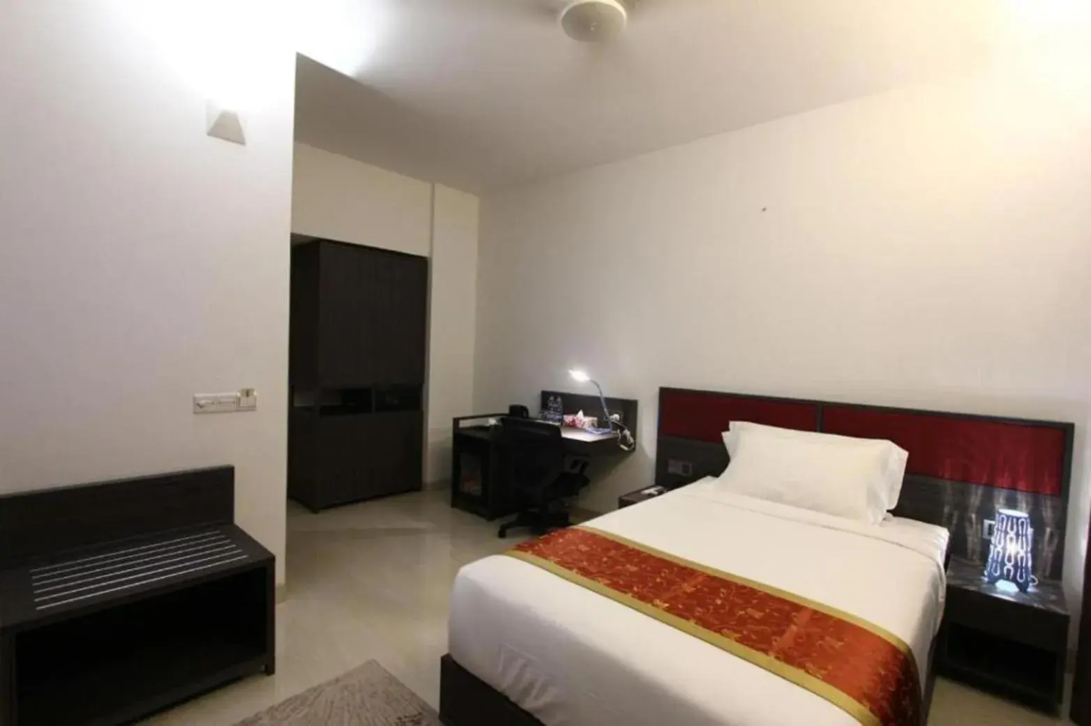 Photo of the whole room, Bed in Spring Hill Serviced Apartments Gulshan Photo of the whole room, Bed in Spring Hill Serviced Apartments Gulshan