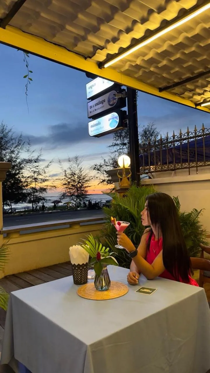 Restaurant/places to eat in Mary Beach Hotel & Resort