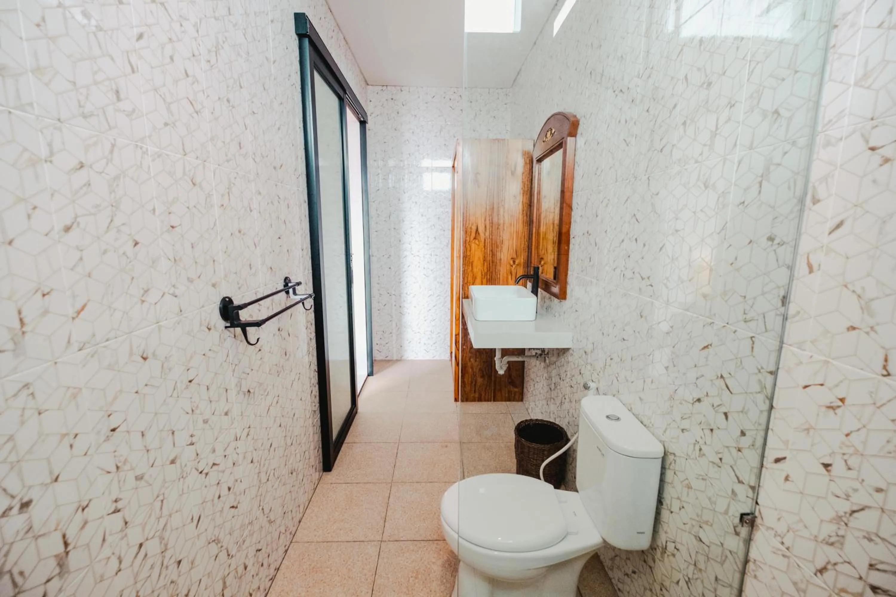 Shower in Turtle Shelter Guest House