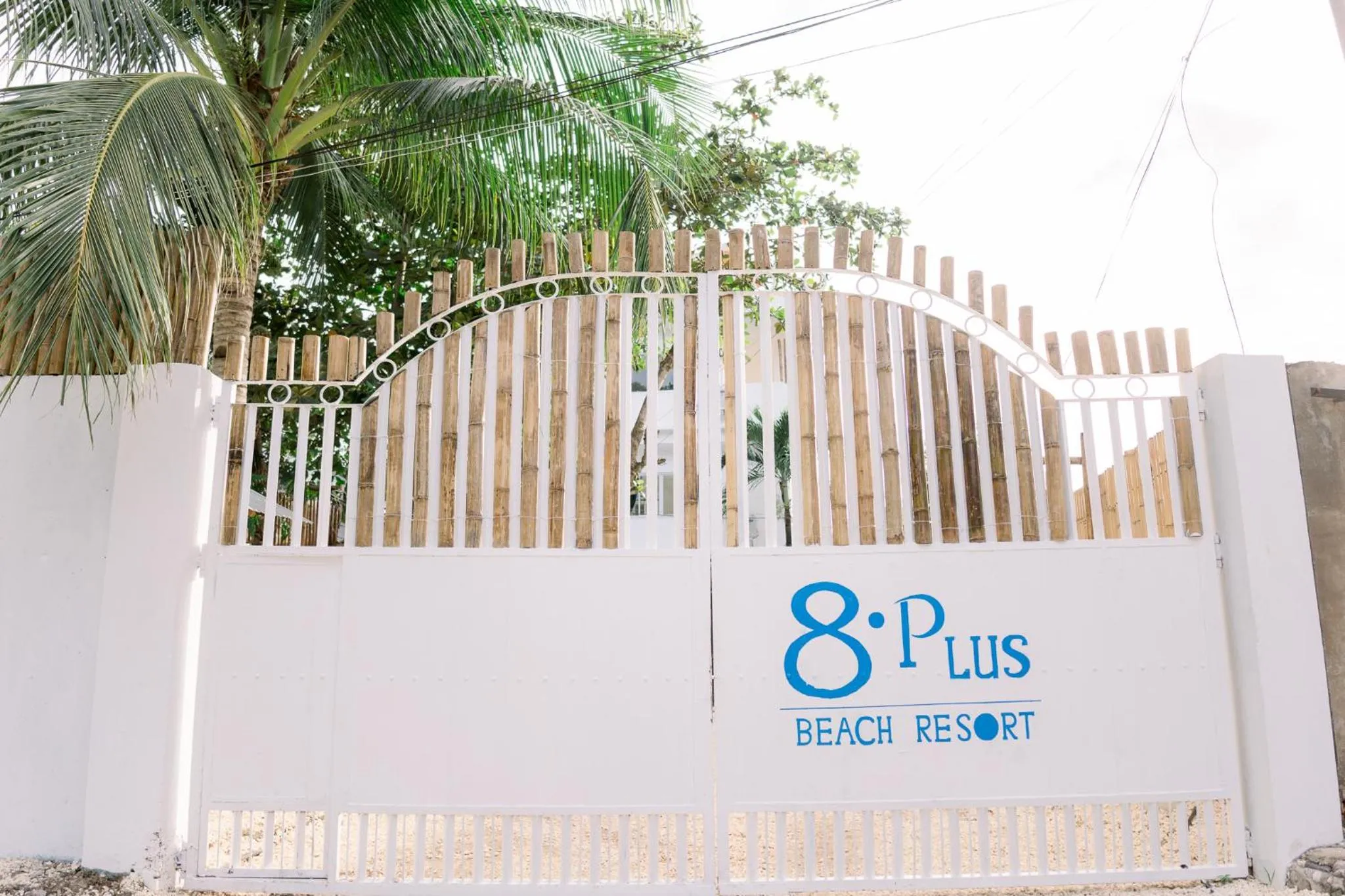 Day in 8 Plus Beach Resort