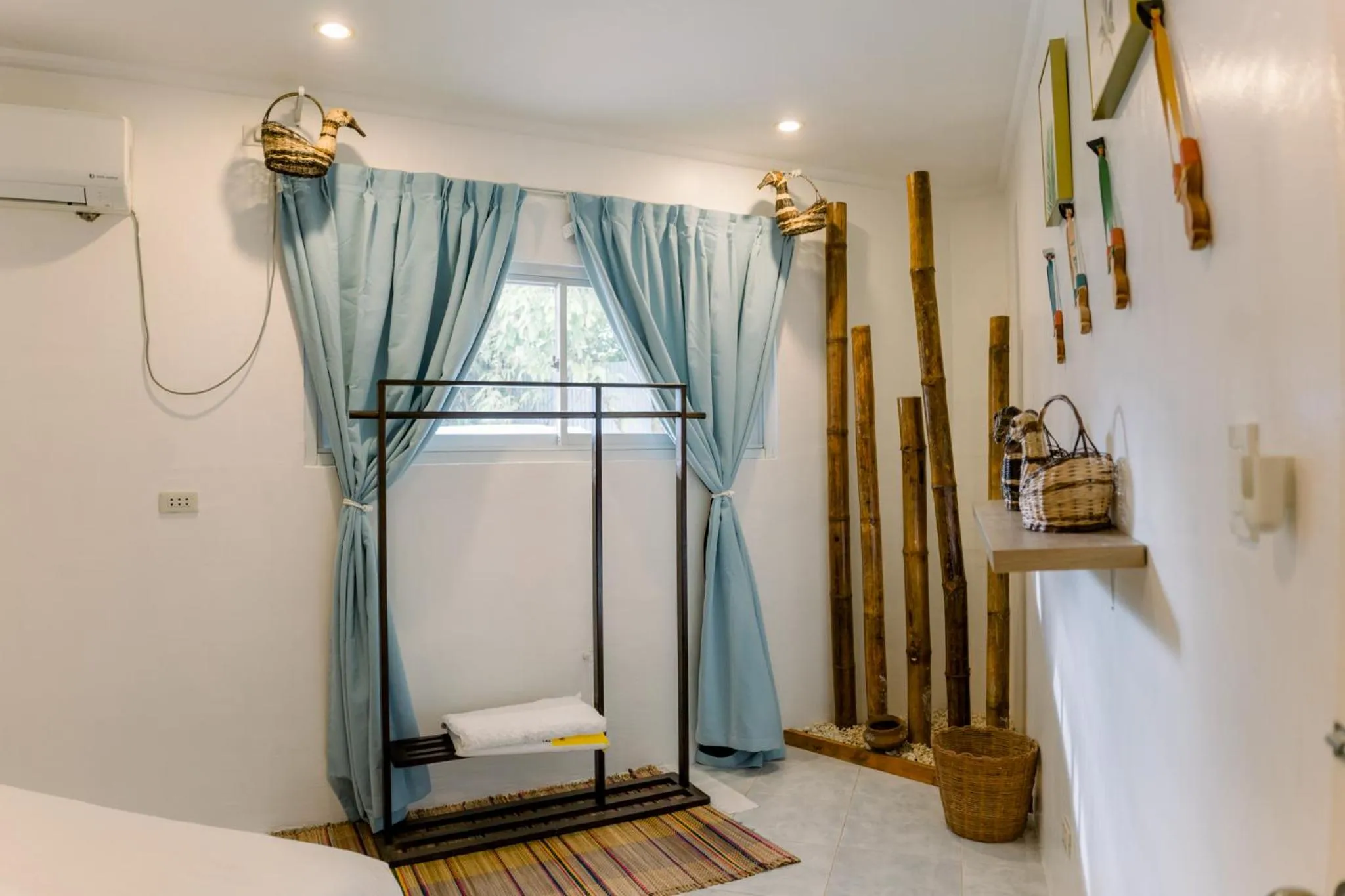 Shower, Bed in 8 Plus Beach Resort
