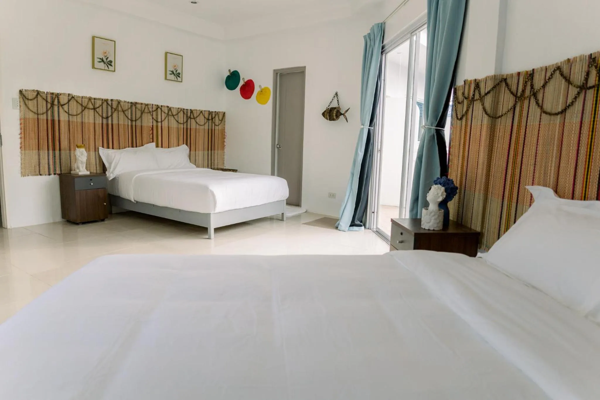 Bed in 8 Plus Beach Resort