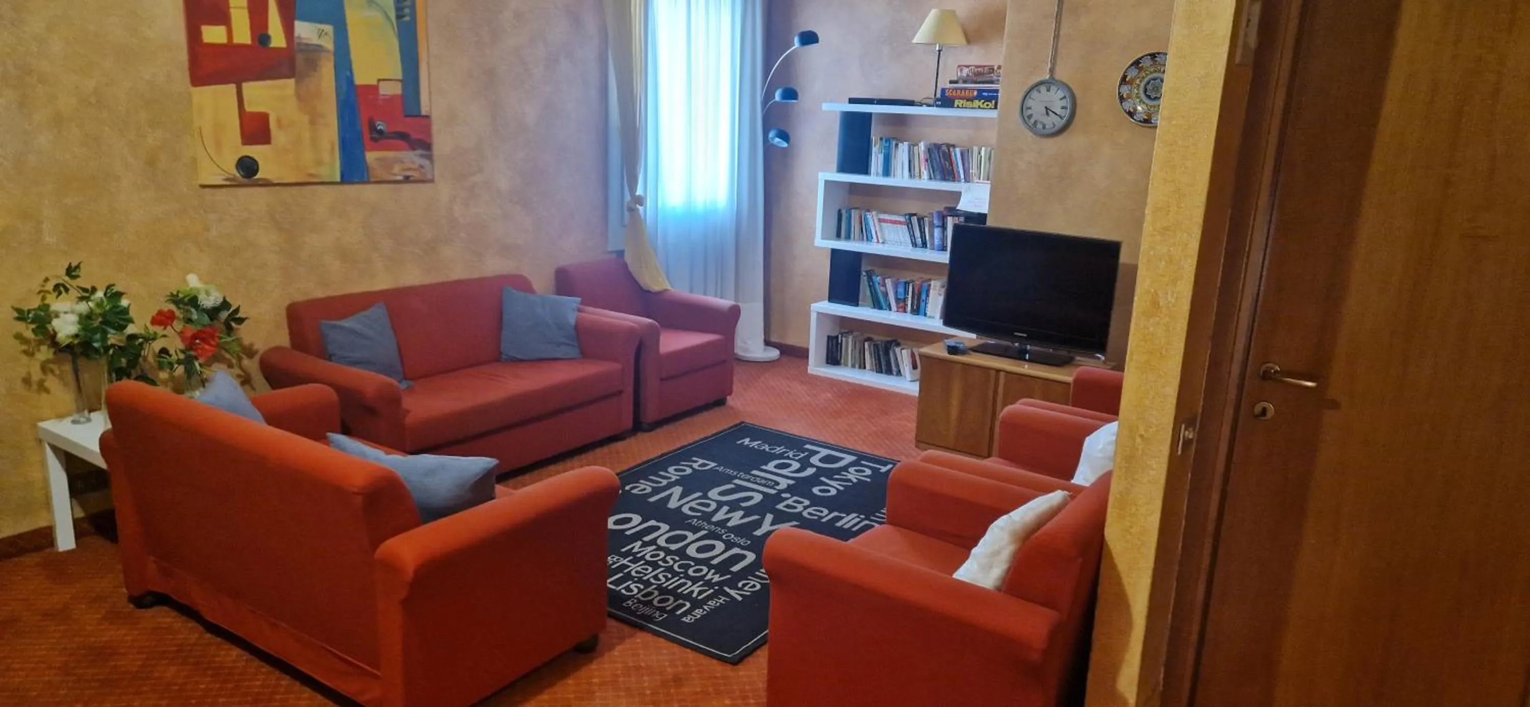 Communal lounge/ TV room in Hotel Marina