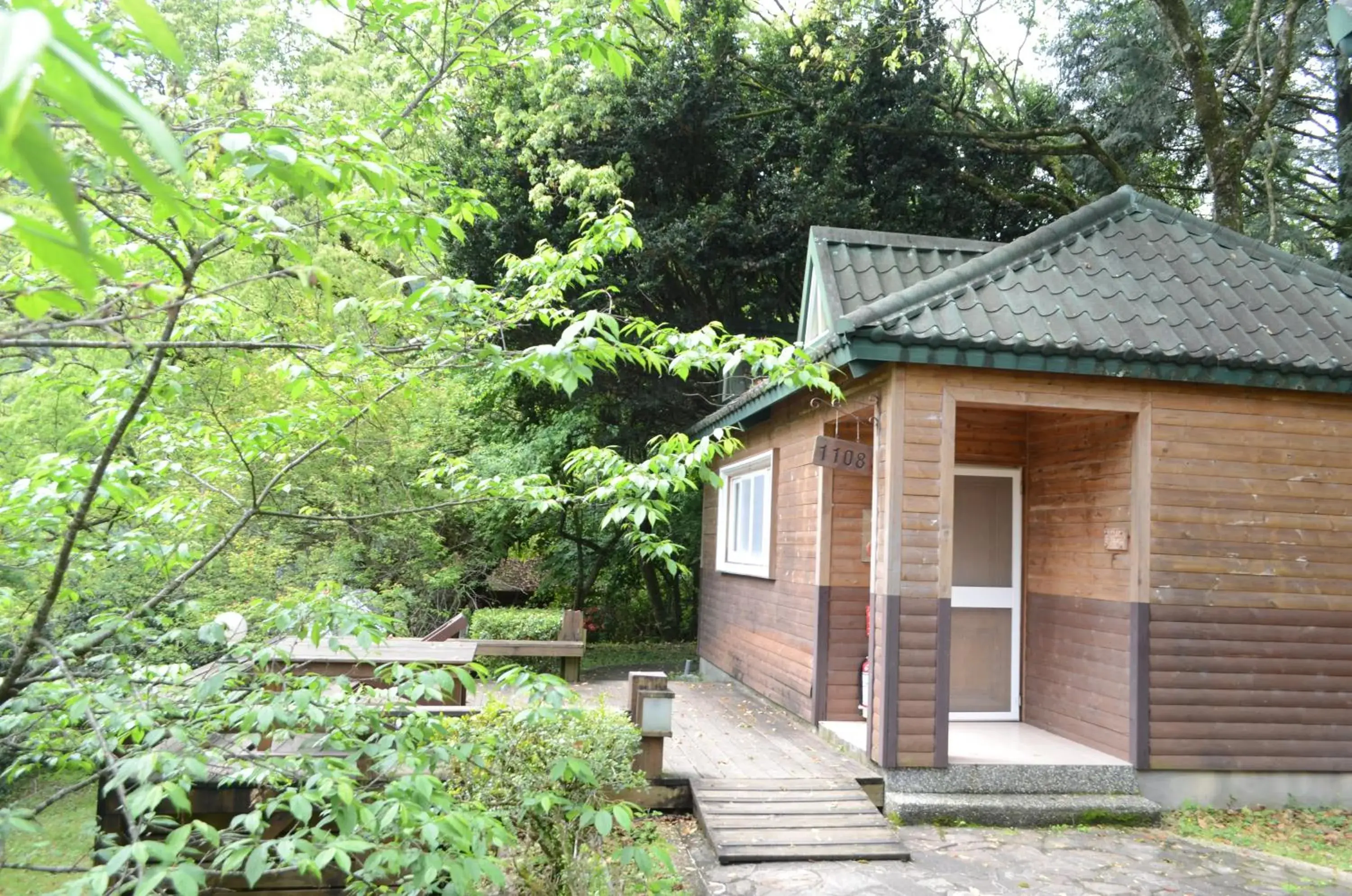 Property building in Chilan Hotel Property building in Chilan Hotel