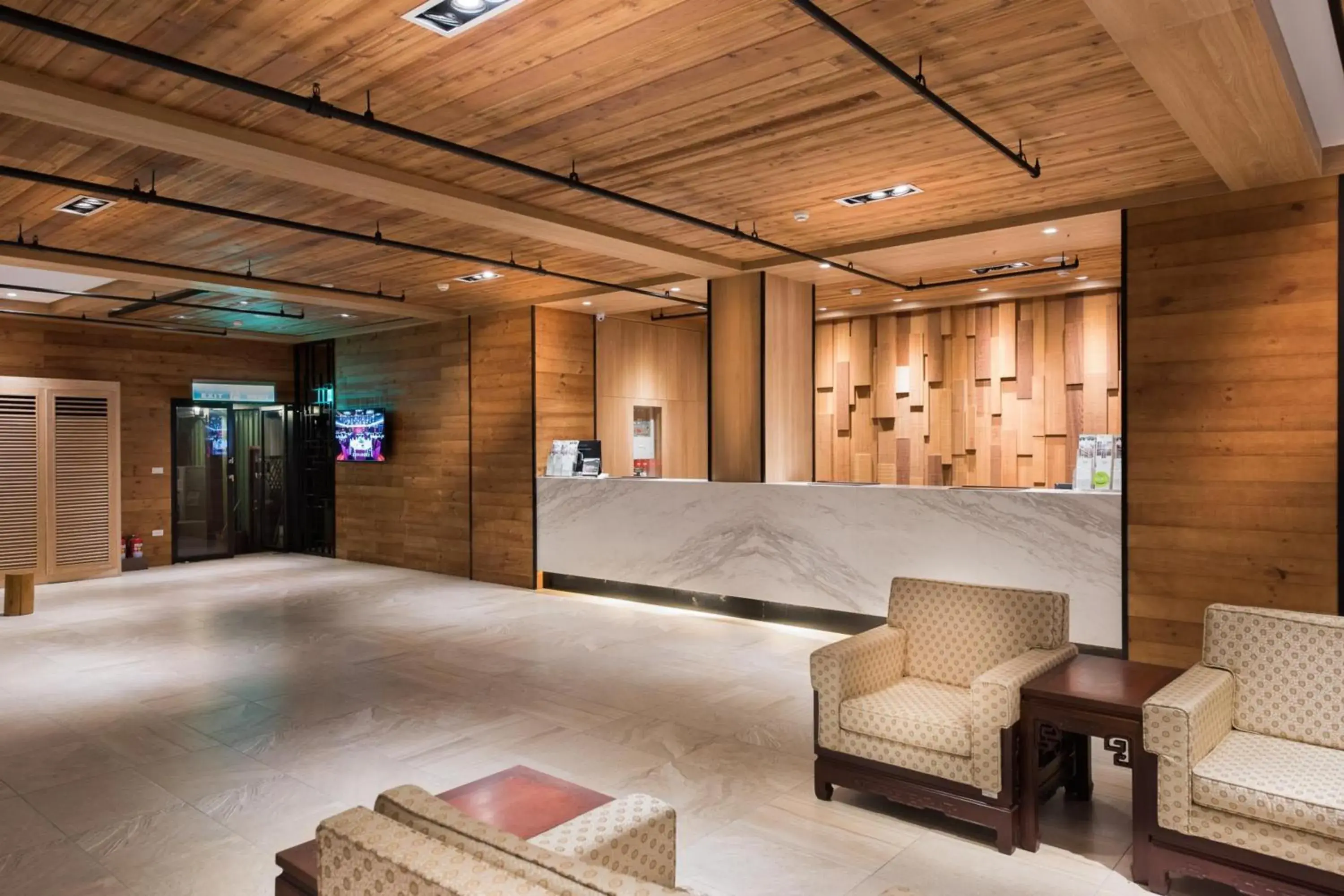 Facade/entrance in Chilan Hotel Facade/entrance in Chilan Hotel