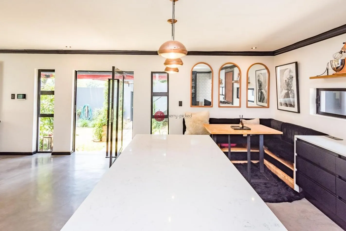 The Urban Sanctuary Boutique Hotel & Retreat