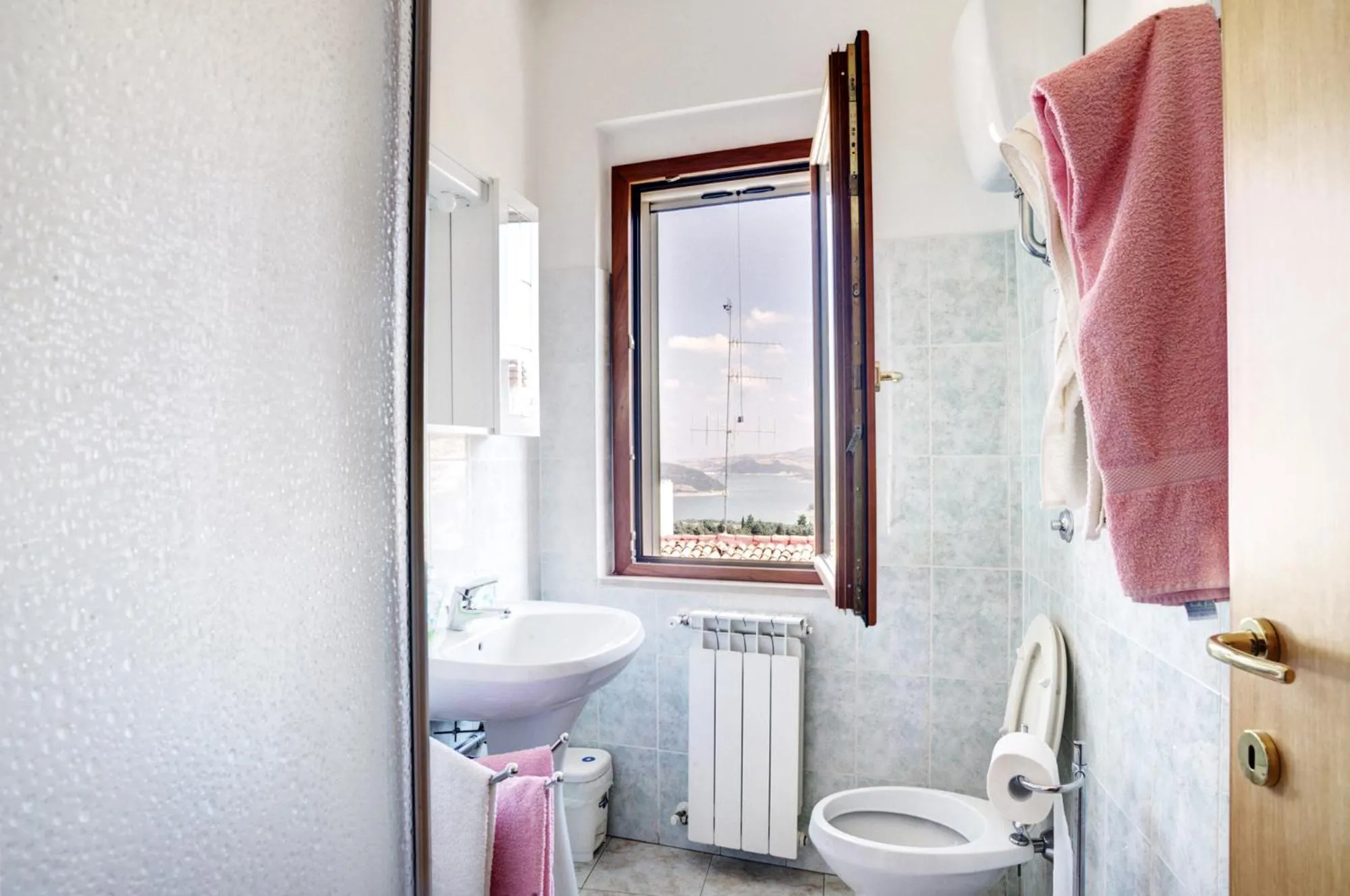 Bathroom in Bed & Breakfast da Tina