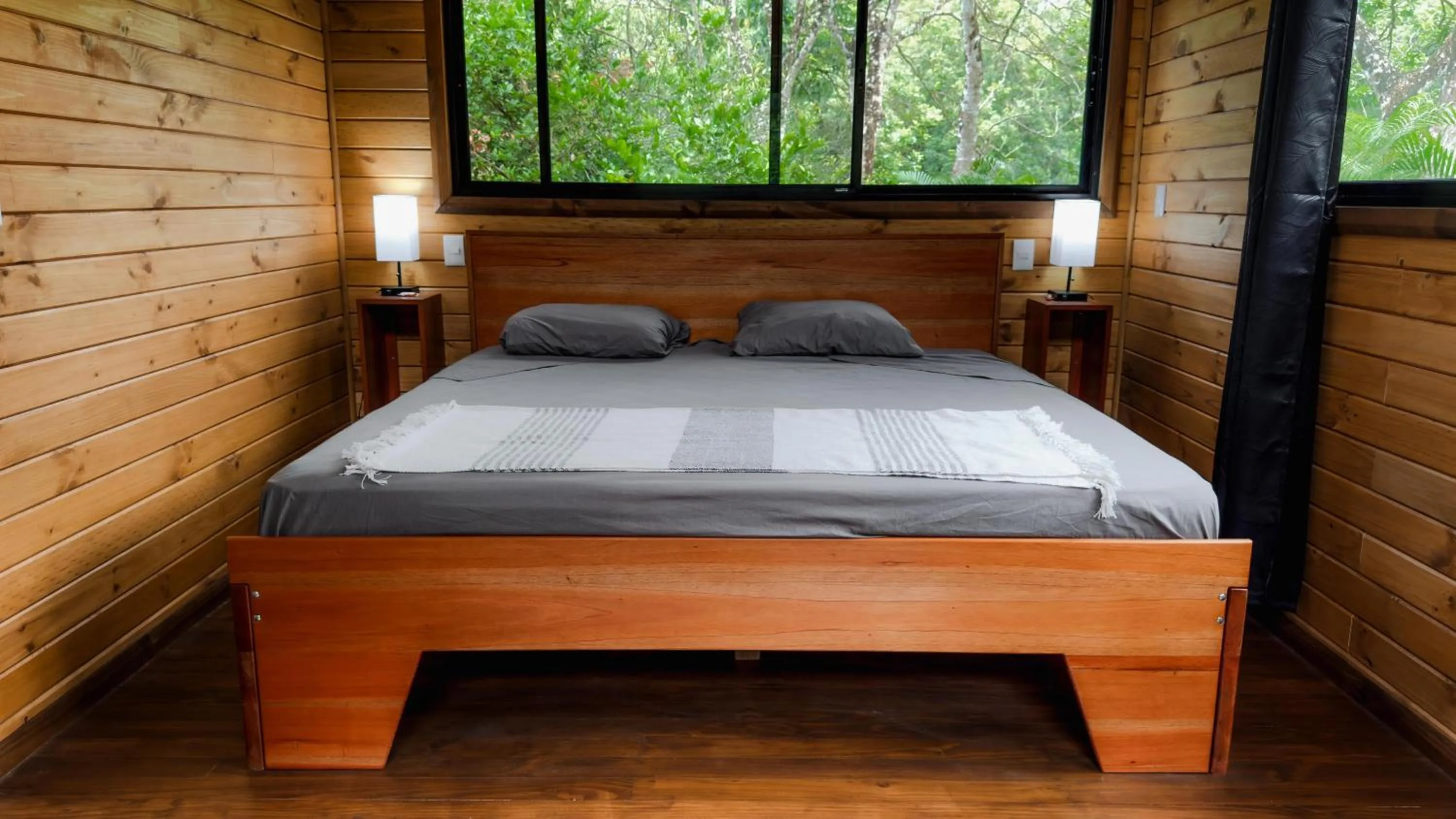 Bed in Thoas Lodge