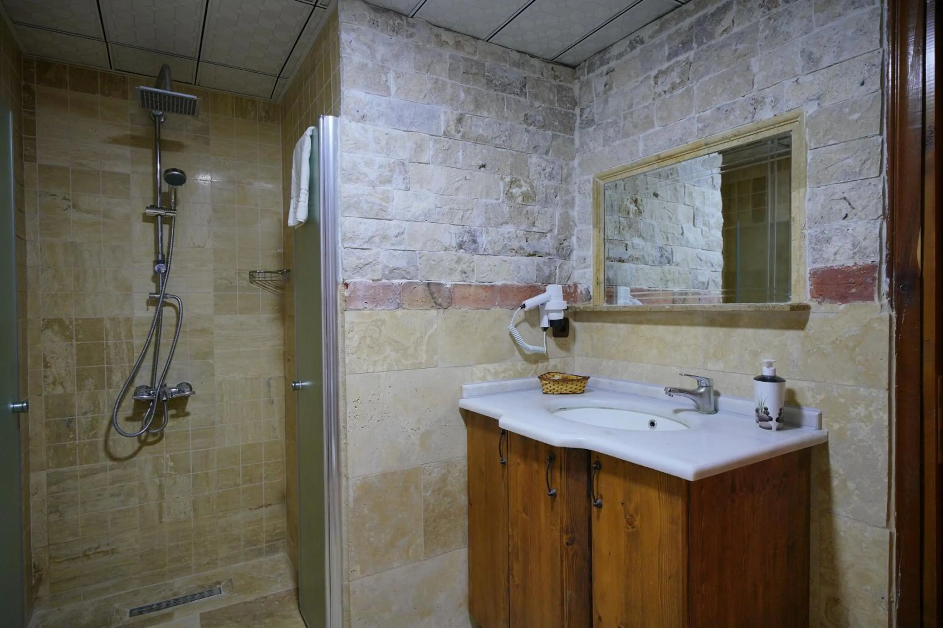 Bathroom in Alaturca House