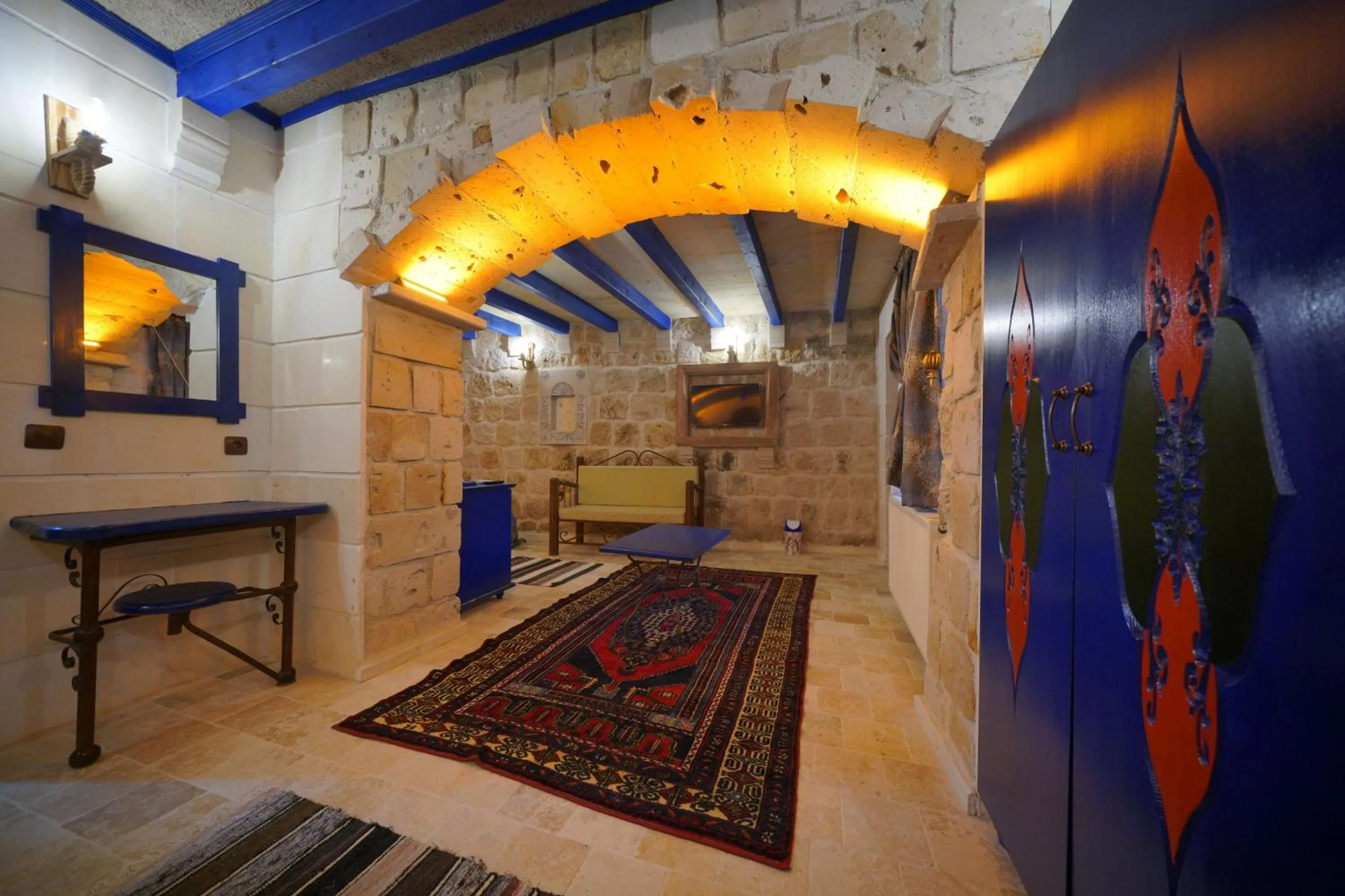 Photo of the whole room in Alaturca House