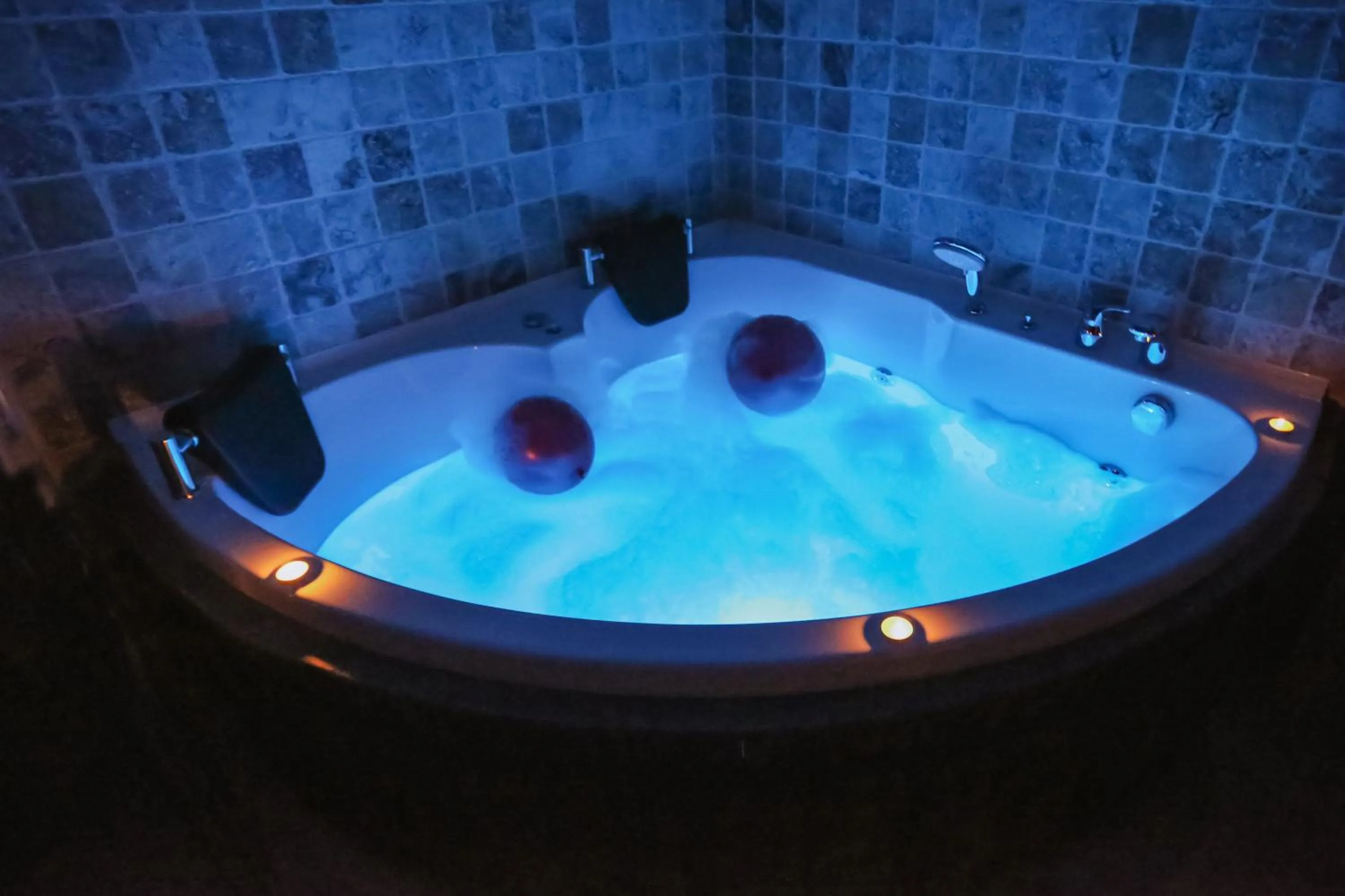 Hot Tub in Alaturca House