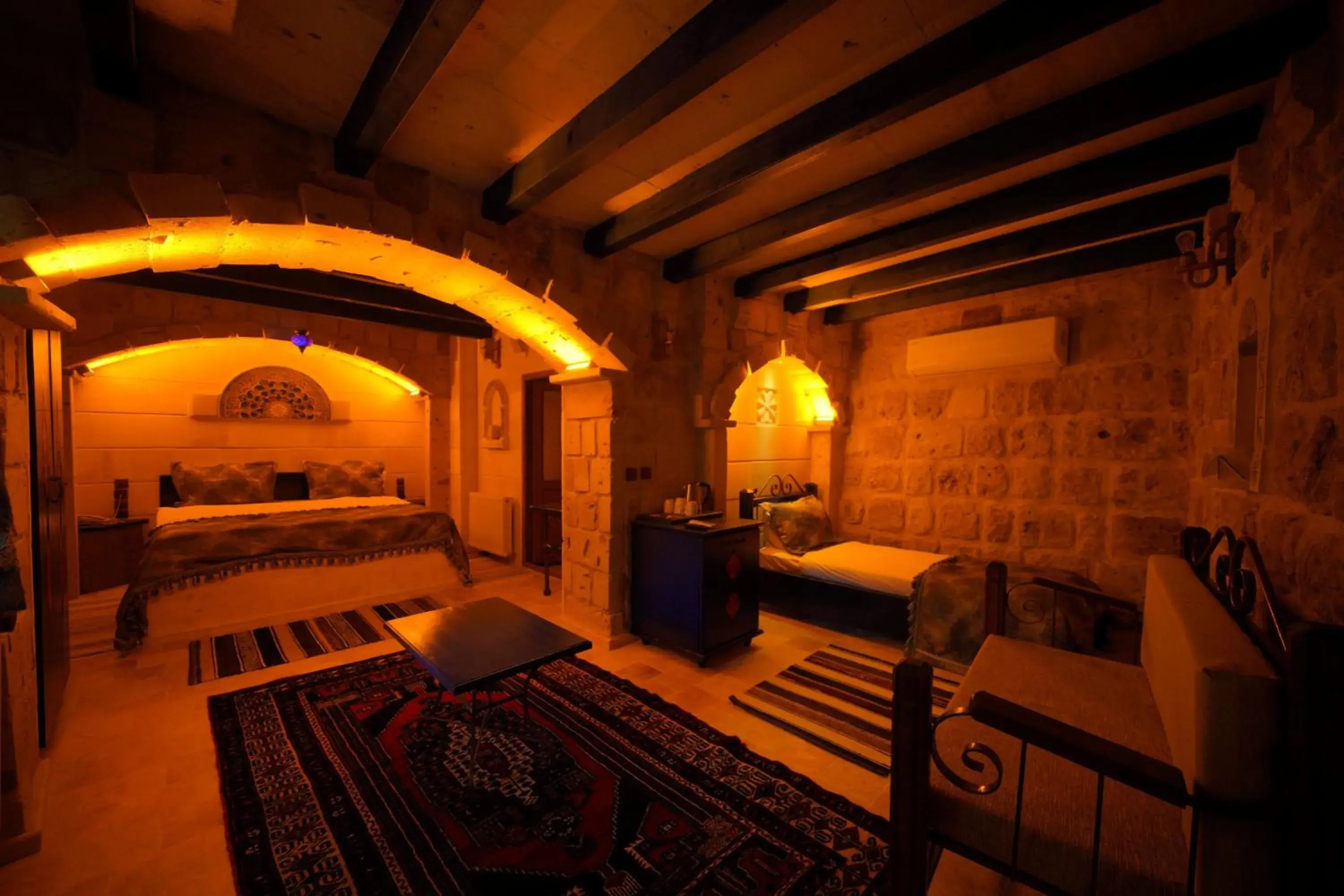 Photo of the whole room, Bed in Alaturca House Photo of the whole room, Bed in Alaturca House