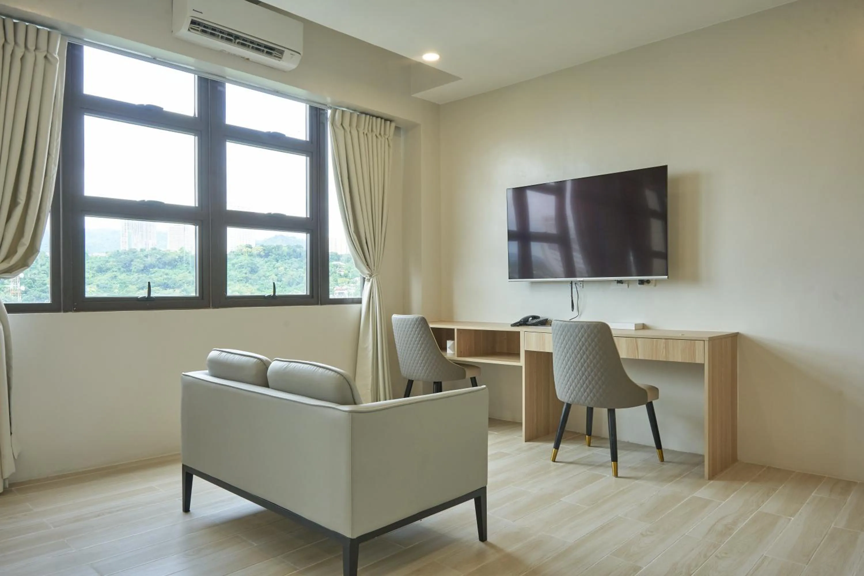 TV and multimedia in Treewoods Residences