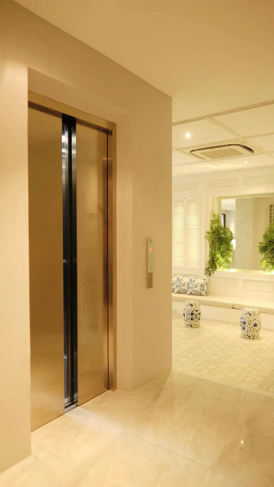 elevator in K Maison Boutique Hotel