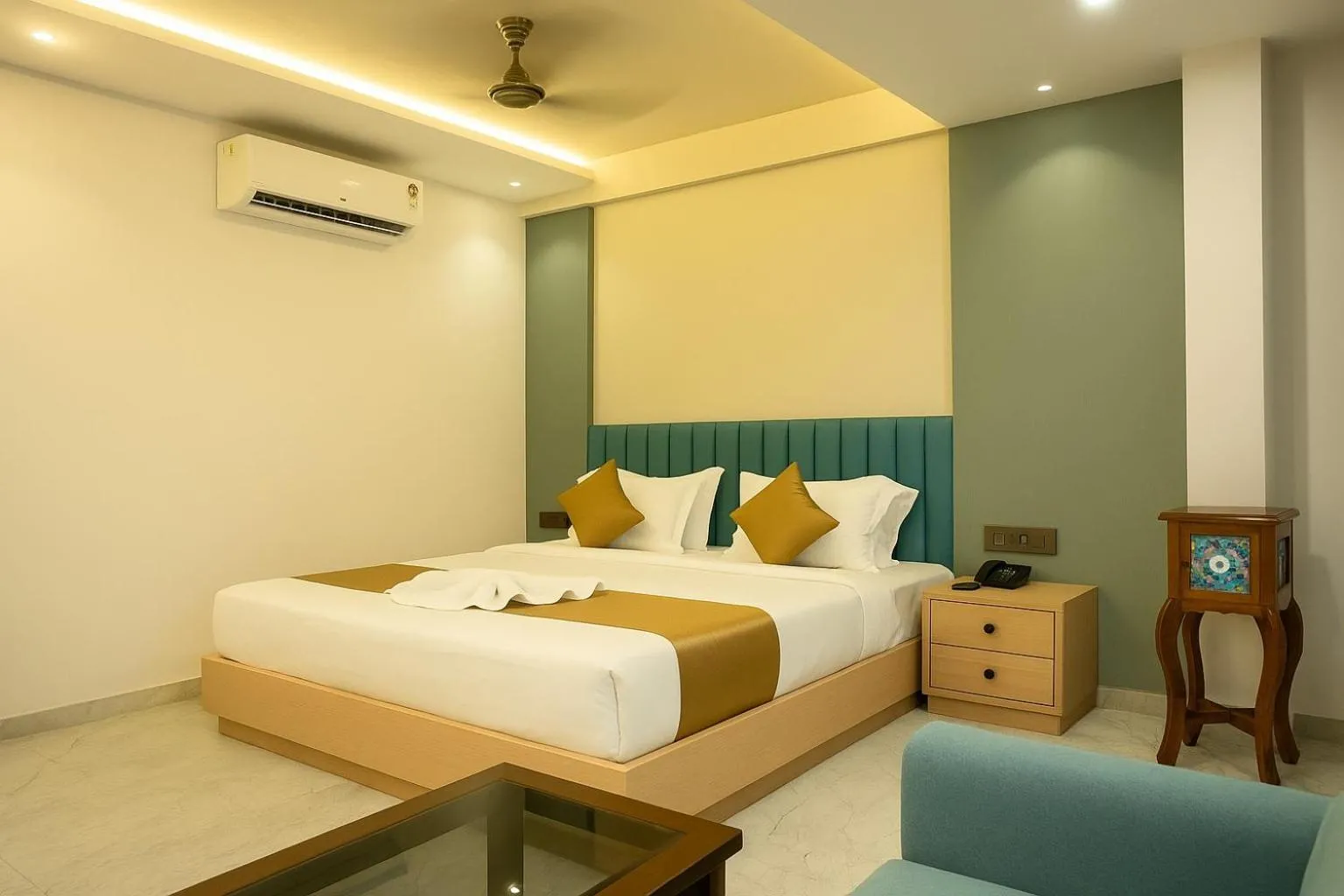 Superior Double Room in StayGuru Hotel Kutch Elegance
