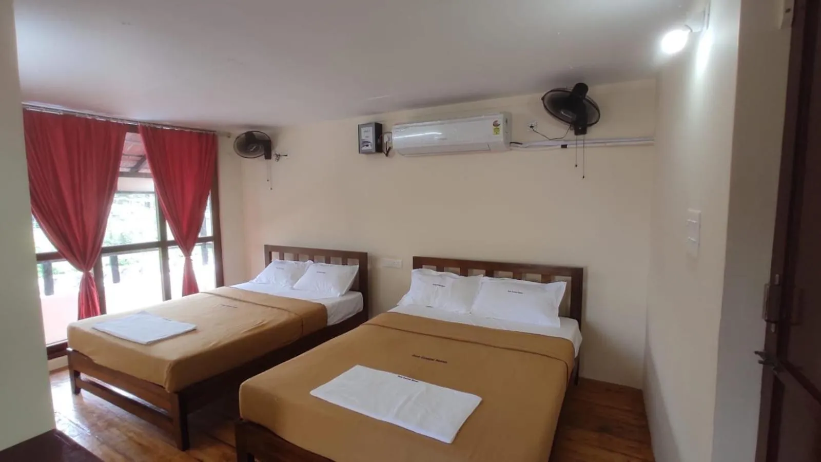 Bed in Auro Coastal Haven