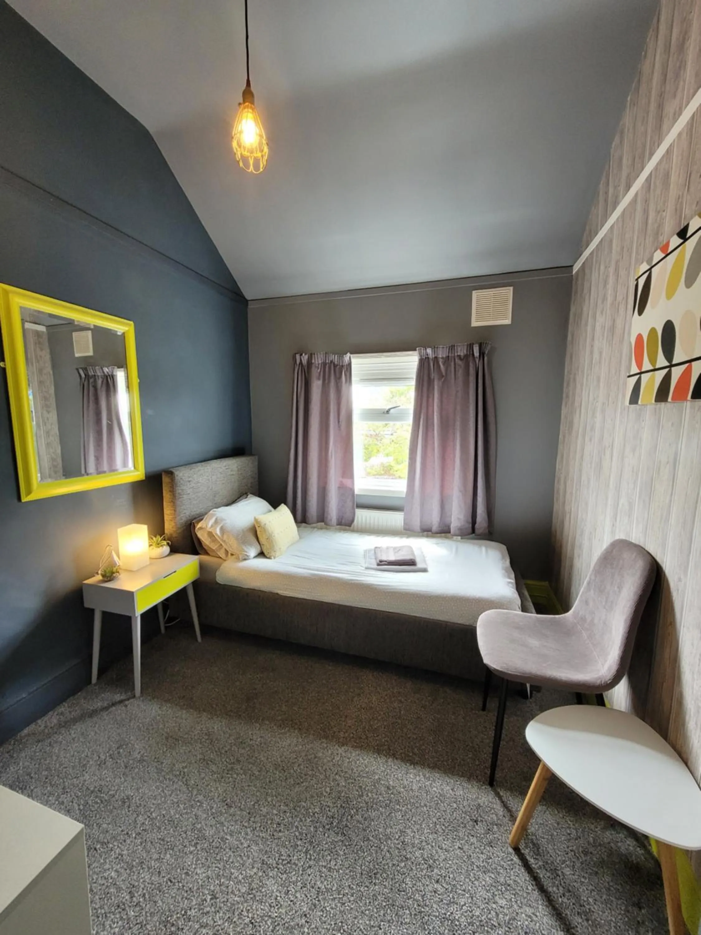 Bed in Room@87