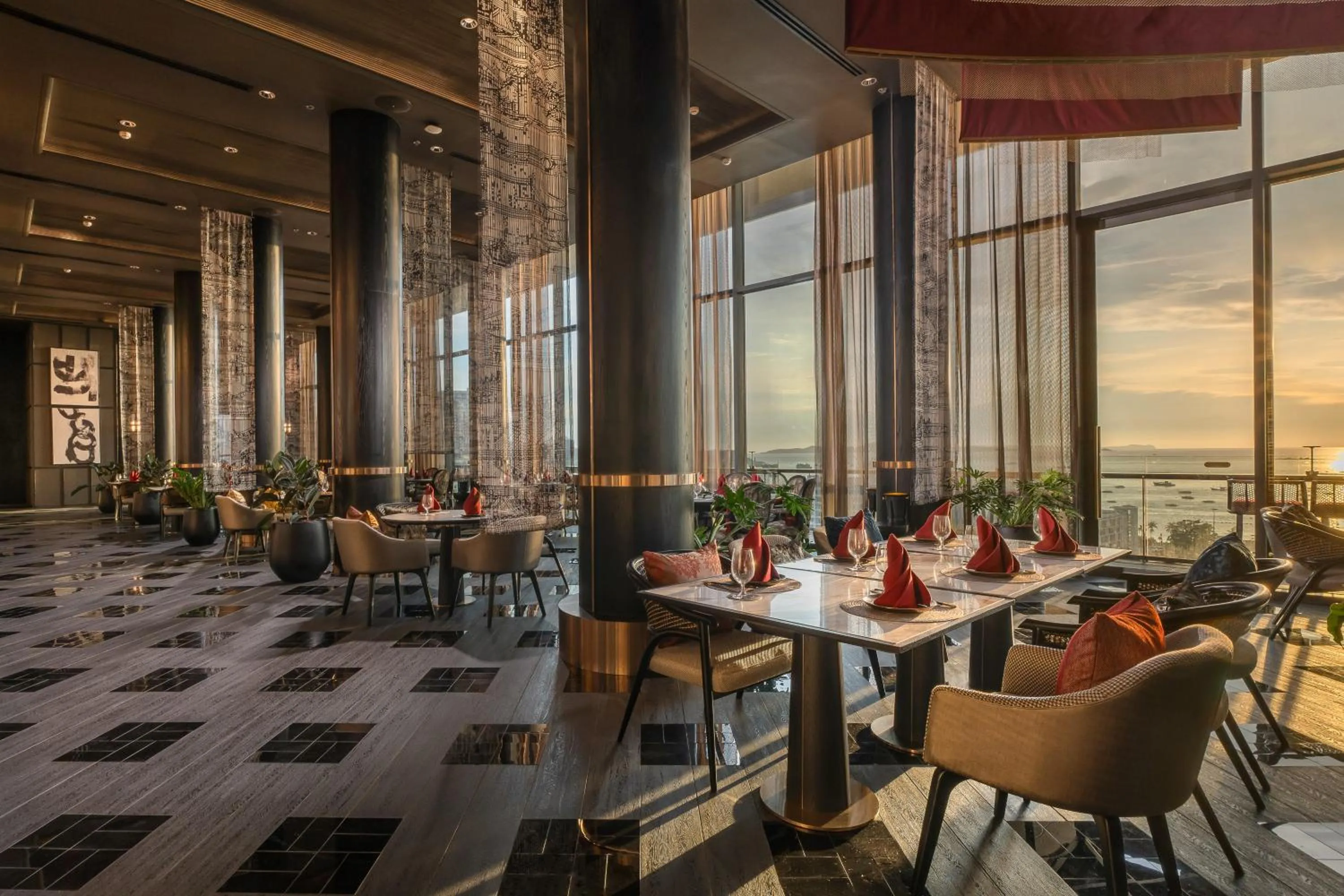 Restaurant/places to eat in Meliá Pattaya Hotel