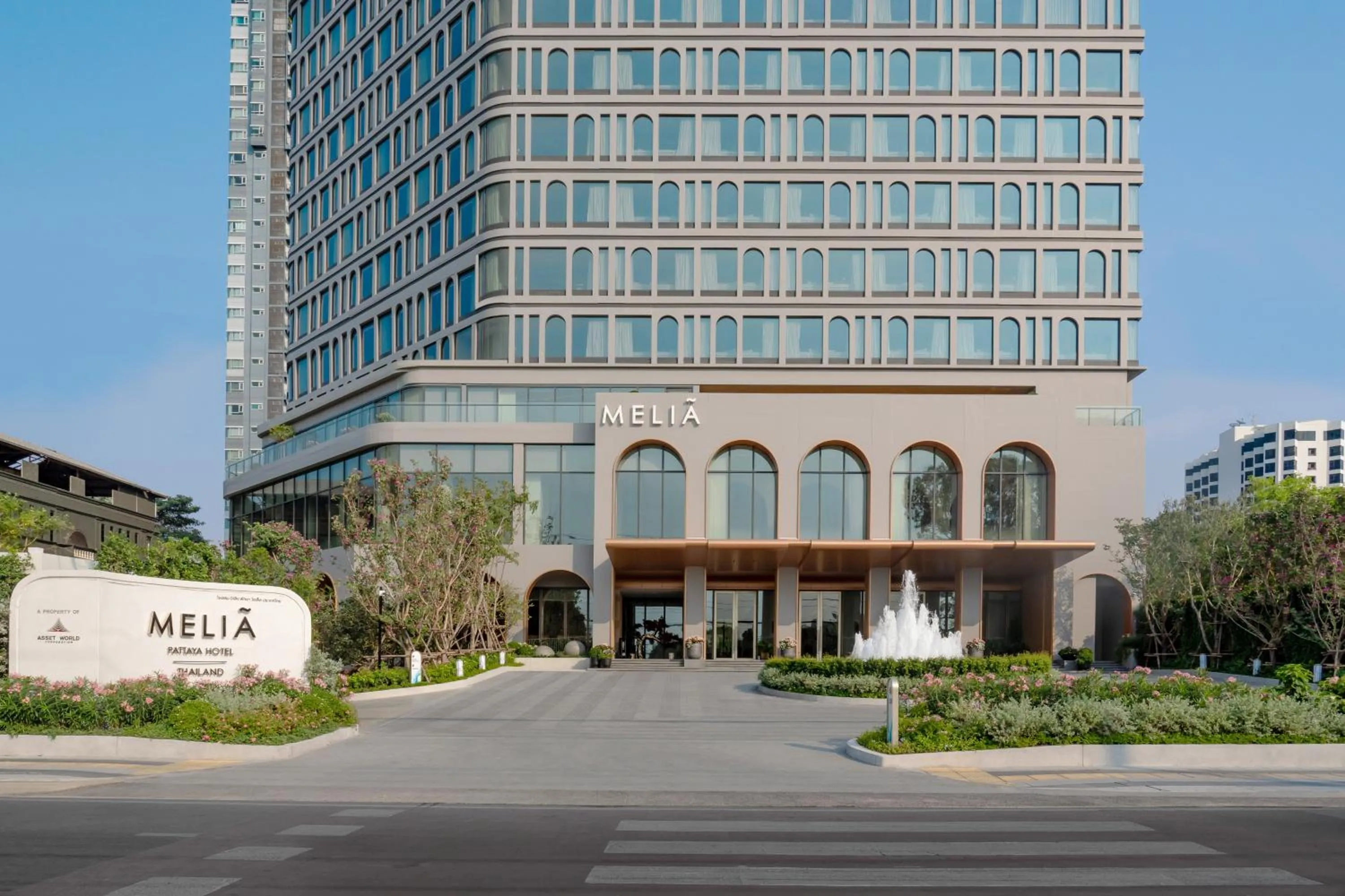 Facade/entrance in Meliá Pattaya Hotel